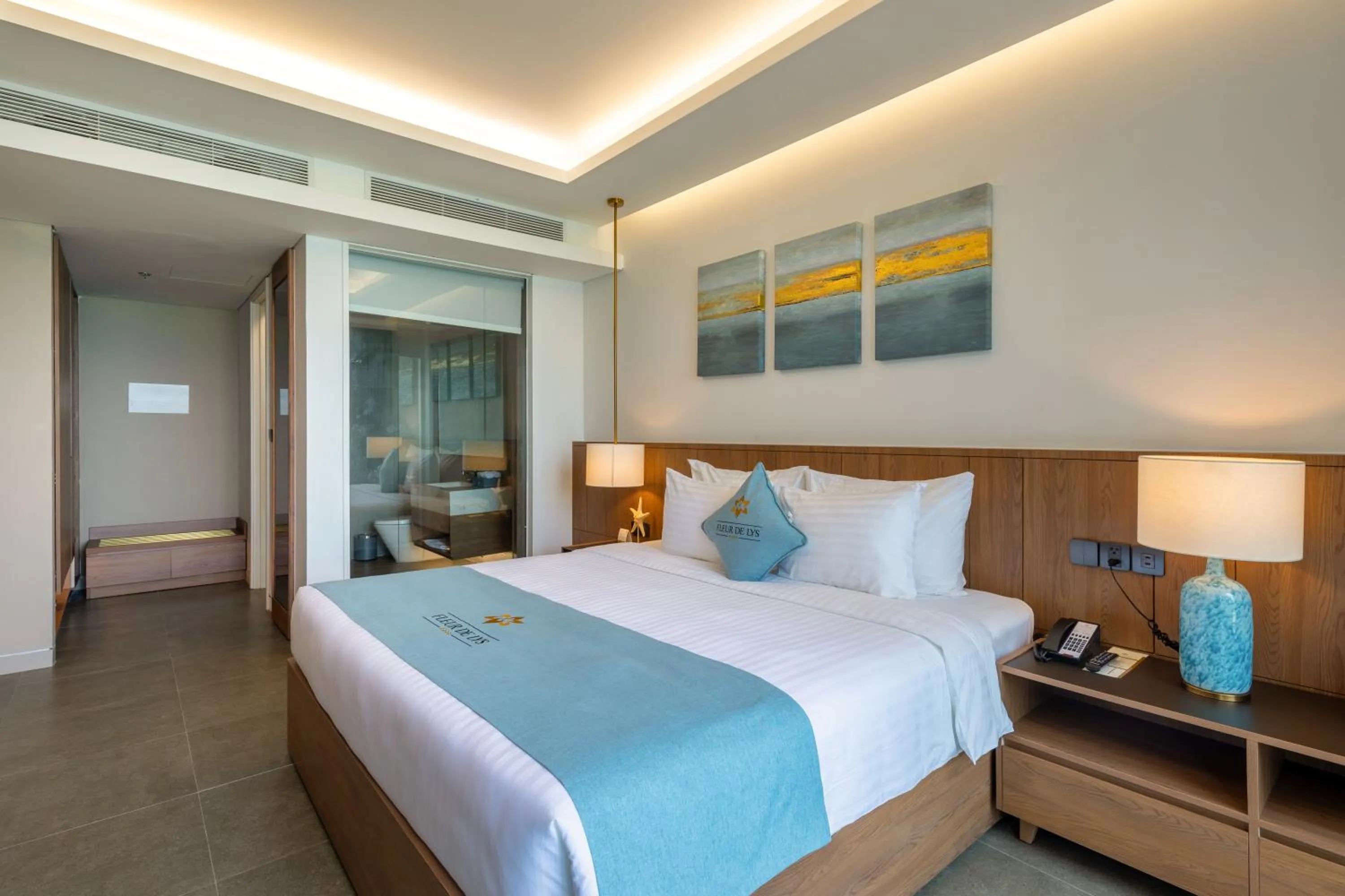 Bedroom, Bed in Fleur de Lys Hotel Quy Nhon