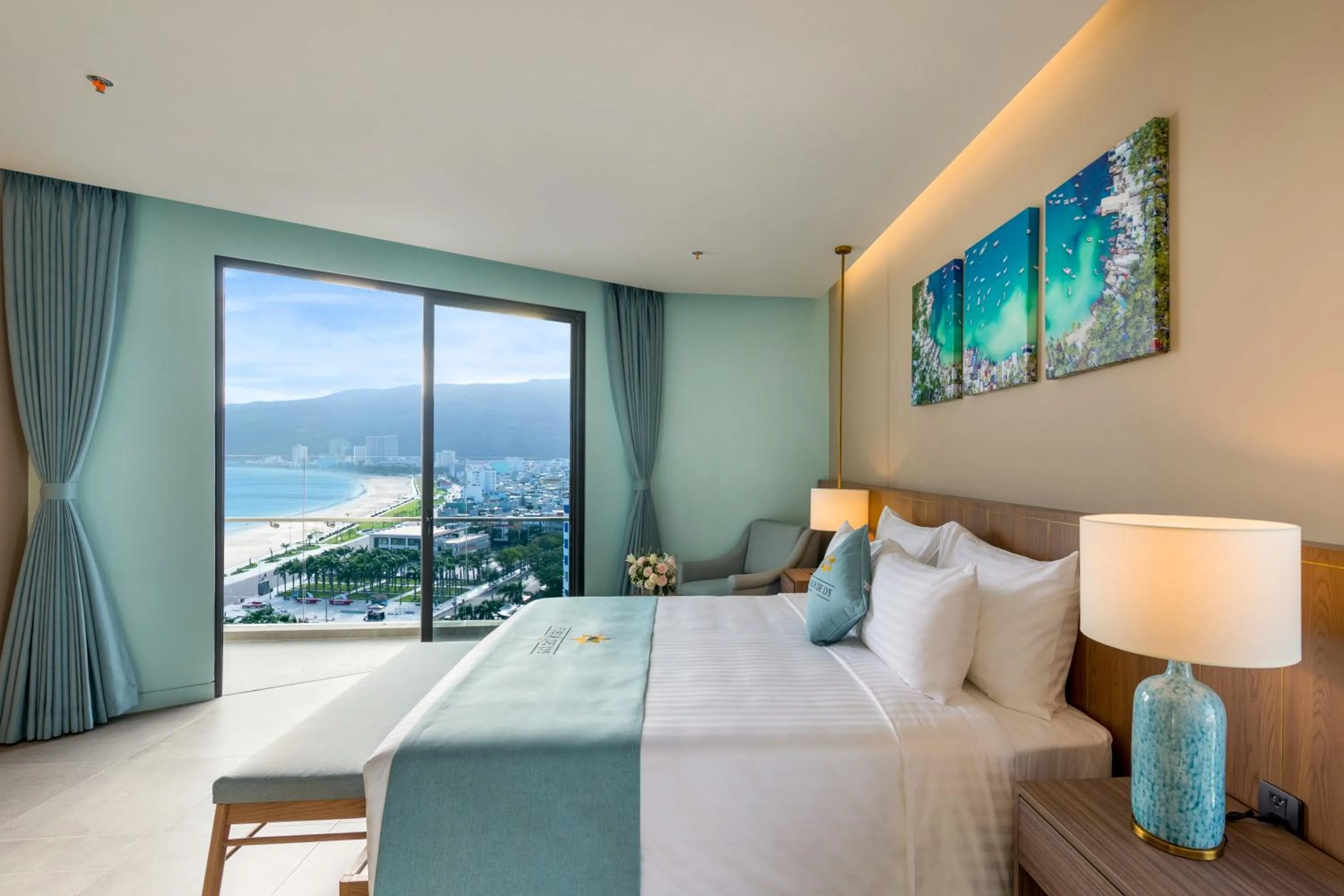 Bed in Fleur de Lys Hotel Quy Nhon