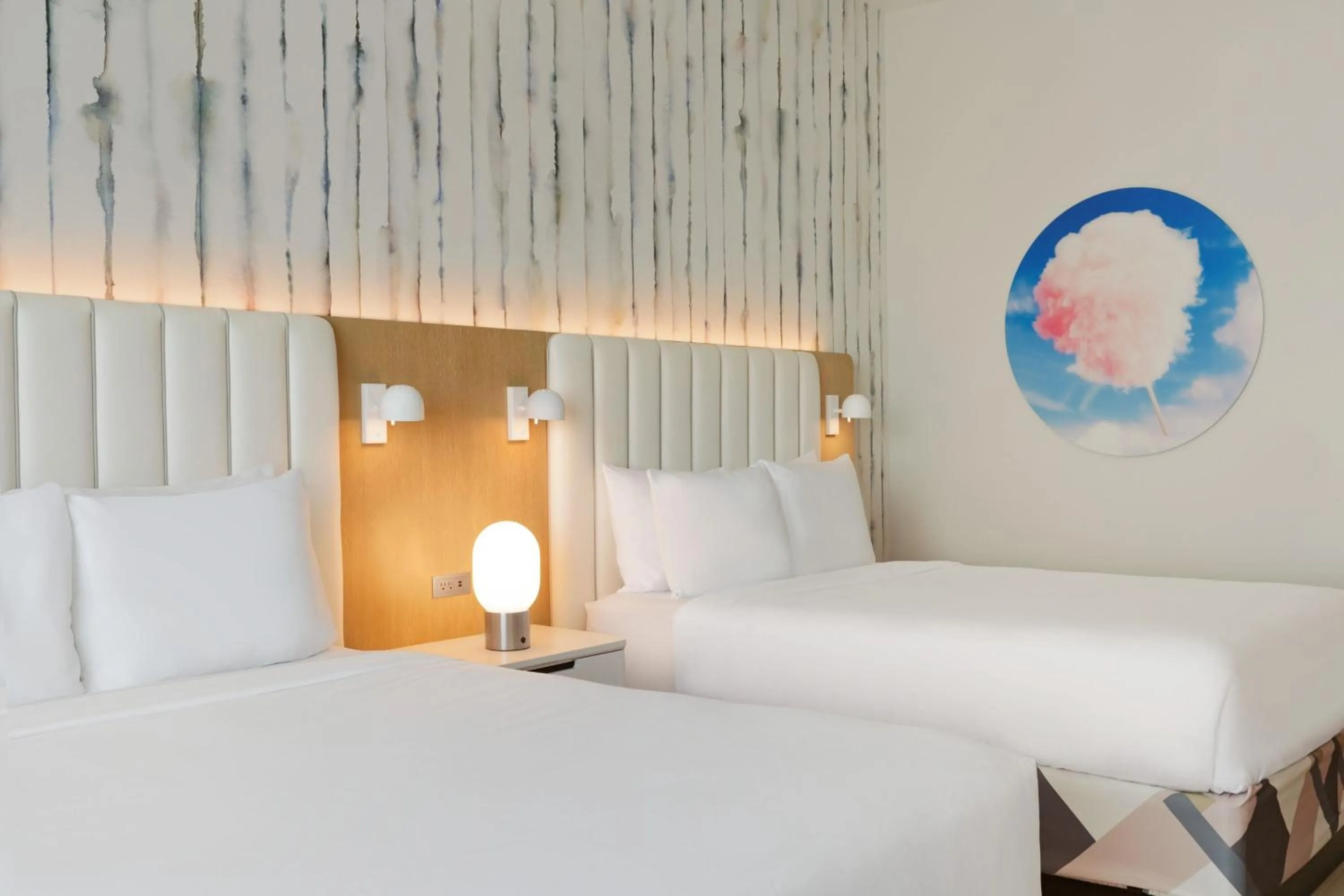 Photo of the whole room, Bed in The Viv Hotel, Anaheim, a Tribute Portfolio Hotel