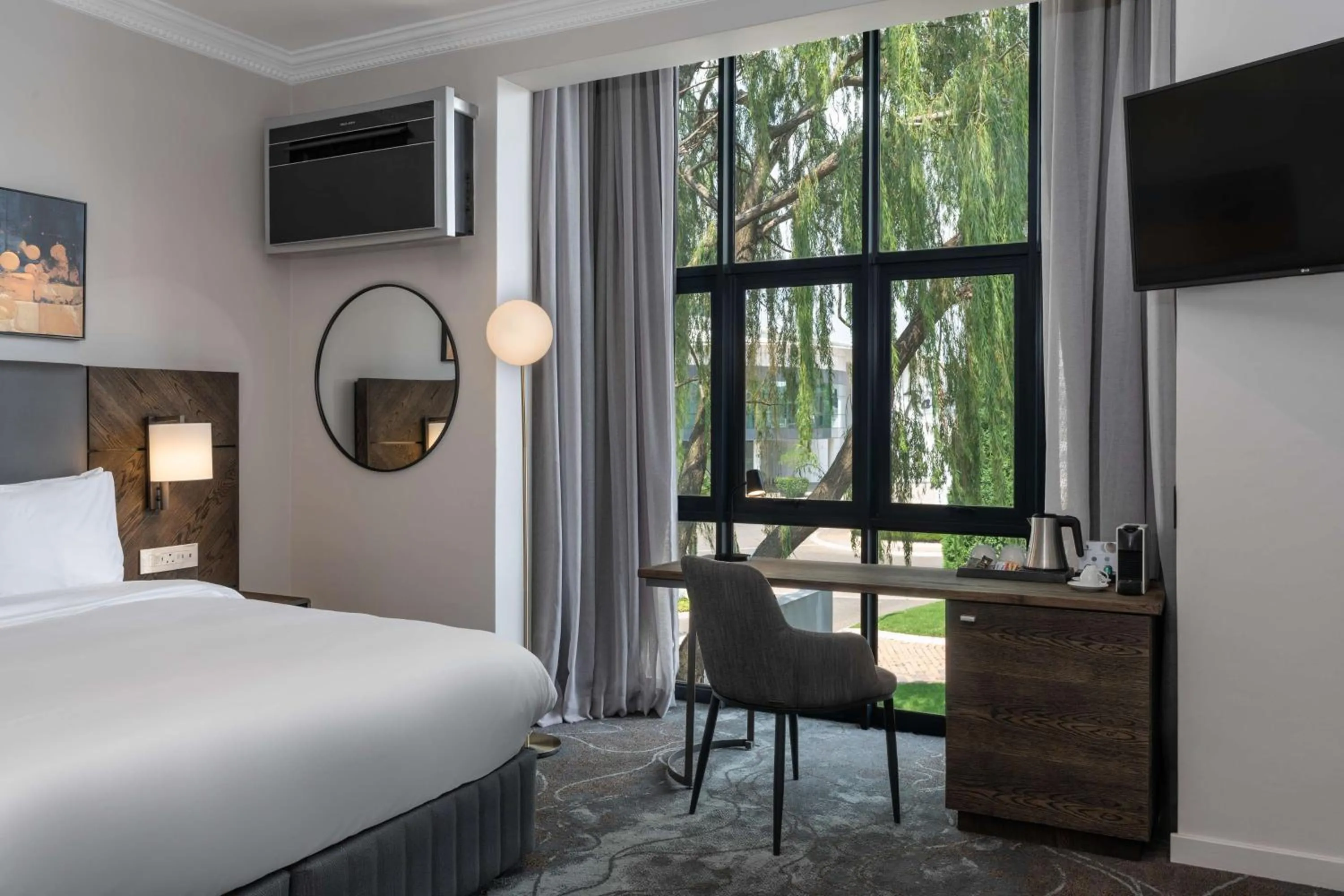 Bedroom, Bed in Radisson Hotel and Convention Centre OR Tambo Airport