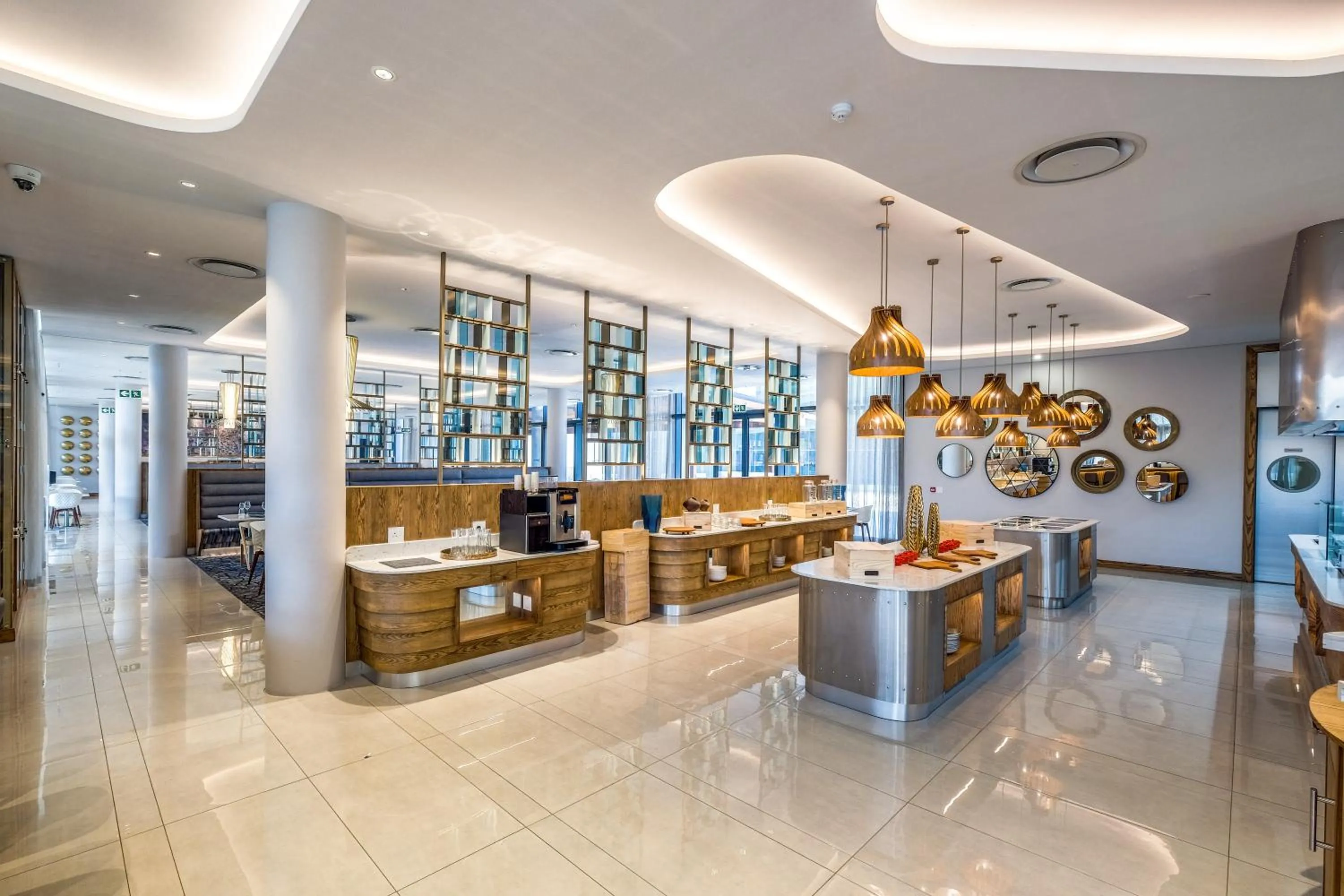 Restaurant/places to eat in Radisson Hotel and Convention Centre OR Tambo Airport