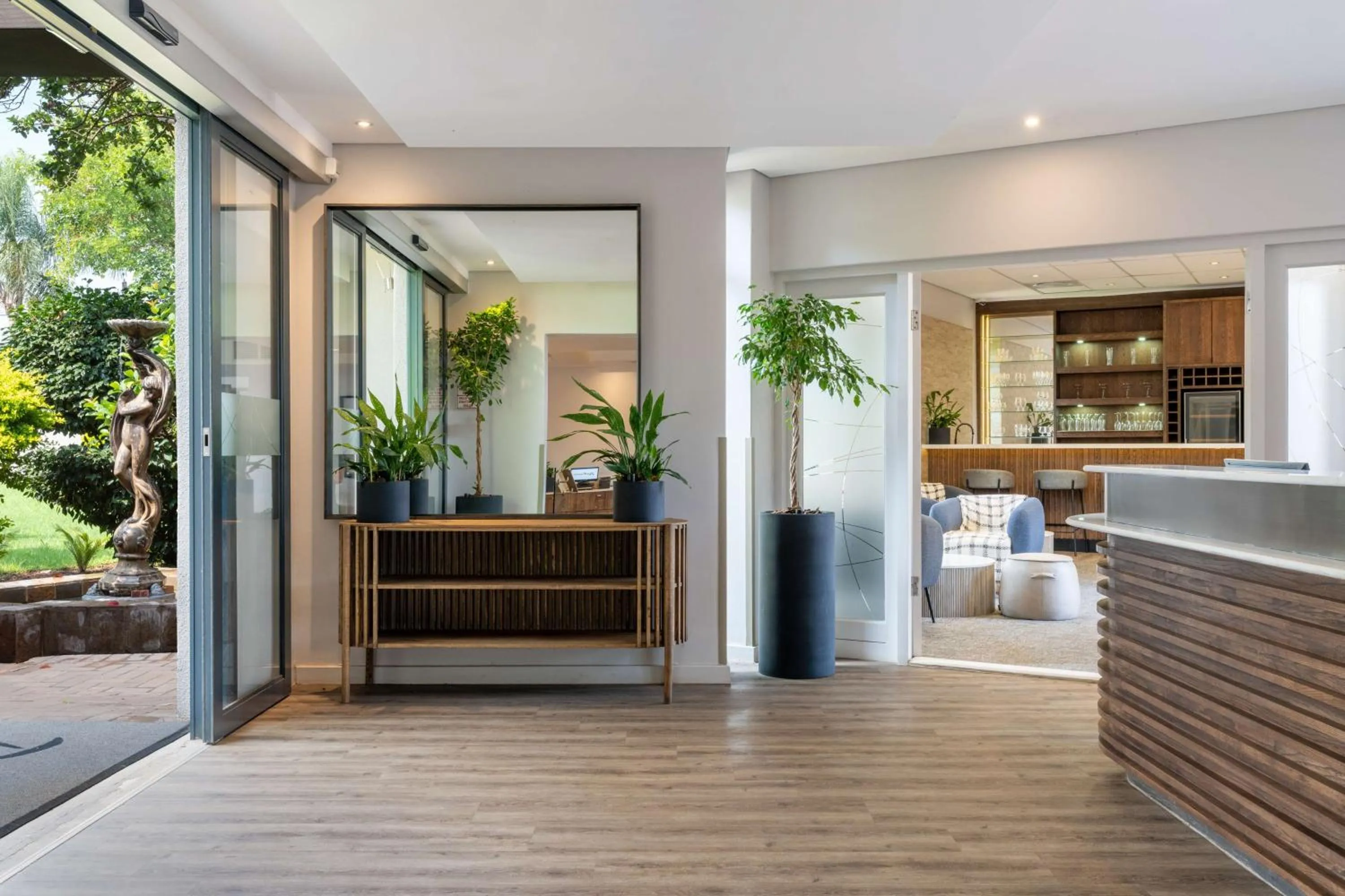 Lobby or reception in Radisson Hotel and Convention Centre OR Tambo Airport