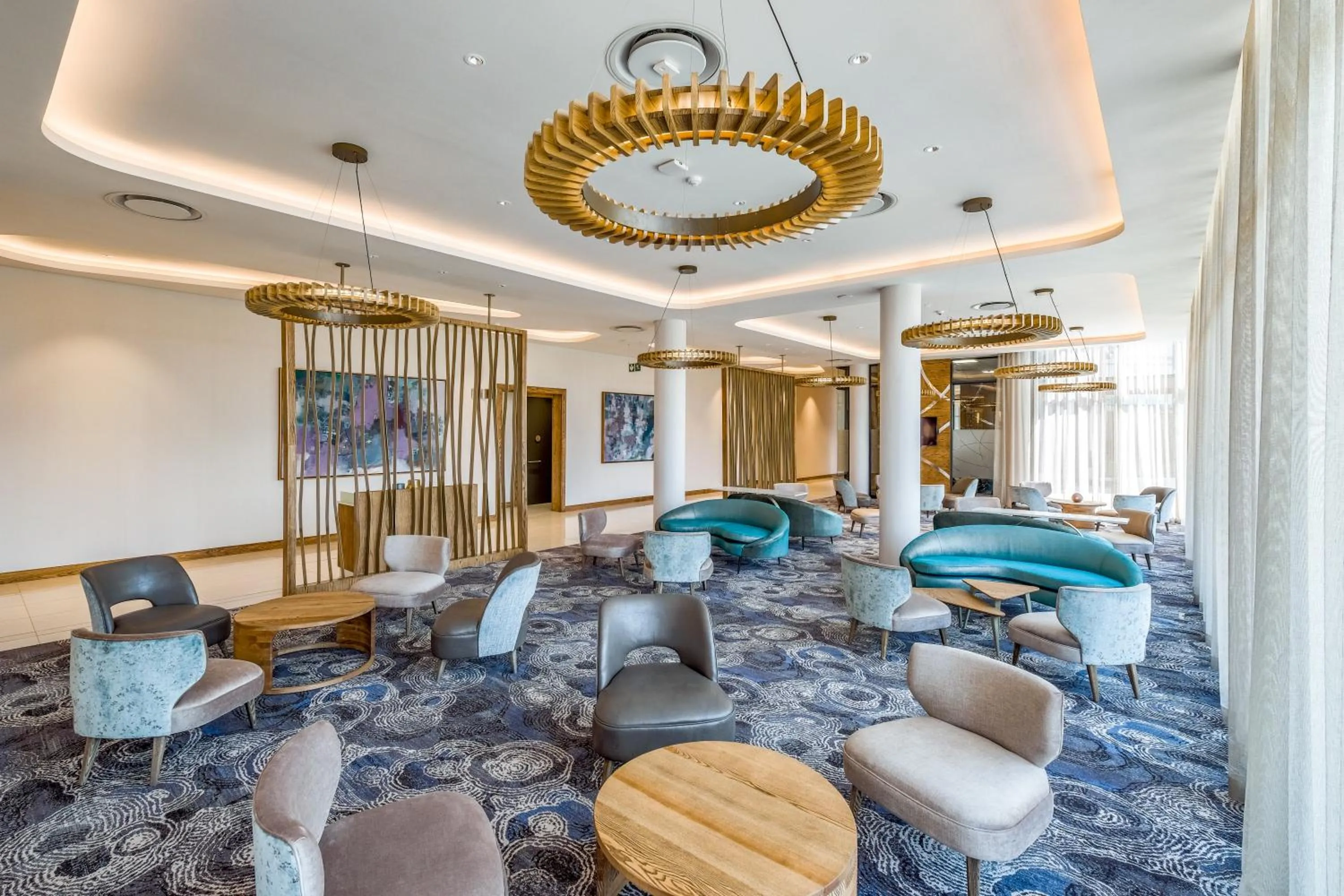 Restaurant/places to eat in Radisson Hotel and Convention Centre OR Tambo Airport