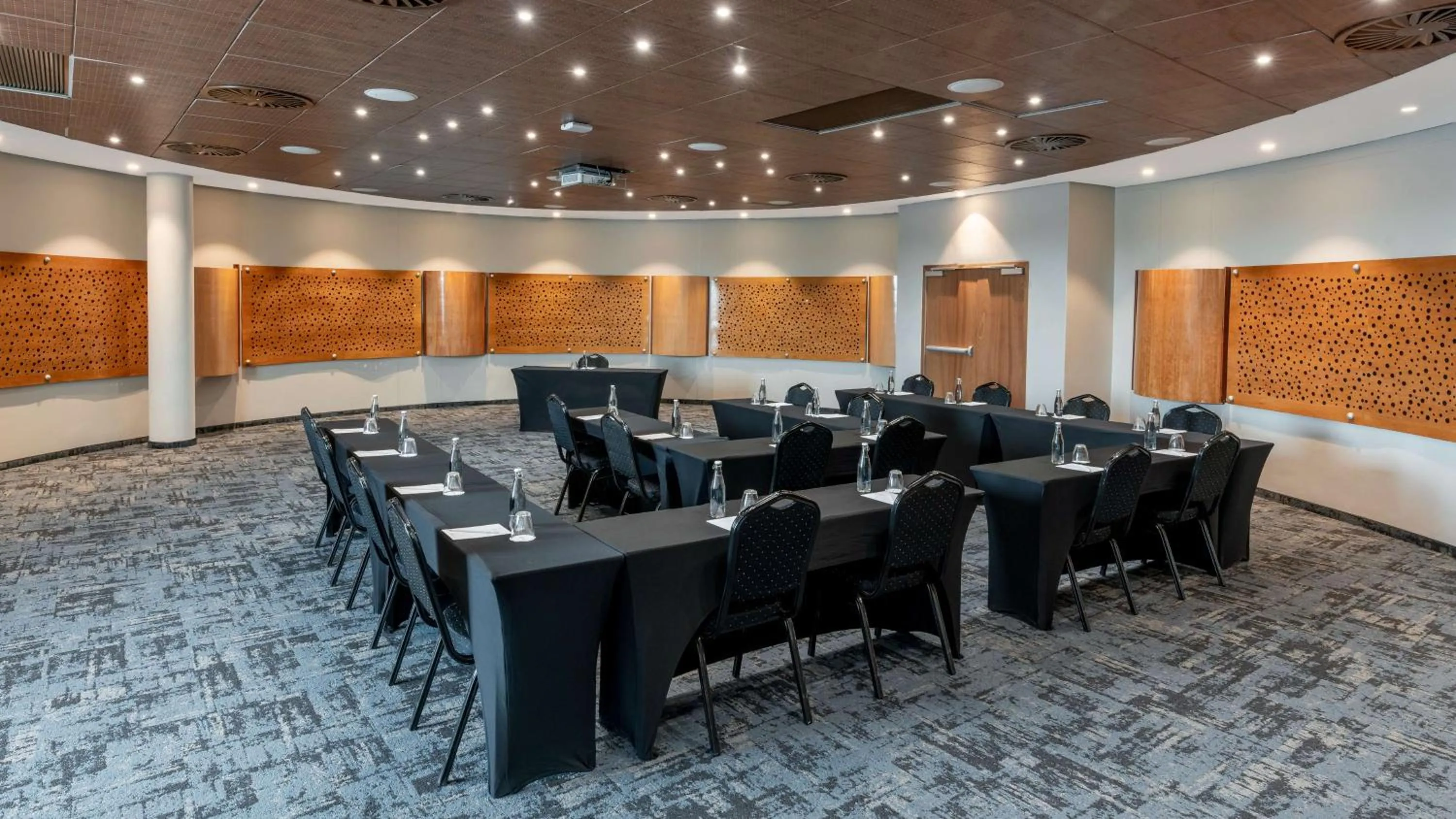 Meeting/conference room in Radisson Hotel and Convention Centre OR Tambo Airport