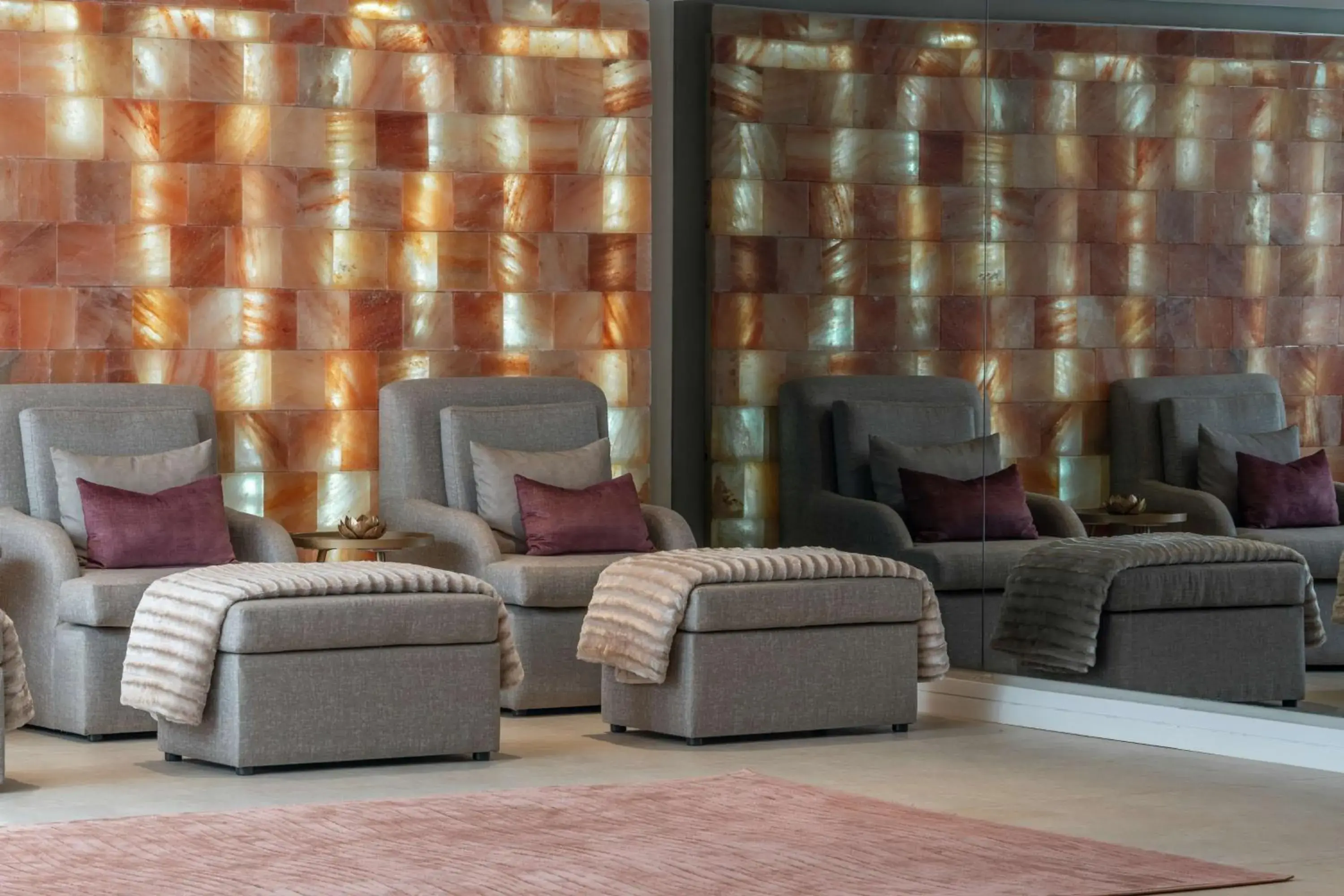 Spa and wellness centre/facilities in Radisson Hotel and Convention Centre OR Tambo Airport Spa and wellness centre/facilities in Radisson Hotel and Convention Centre OR Tambo Airport