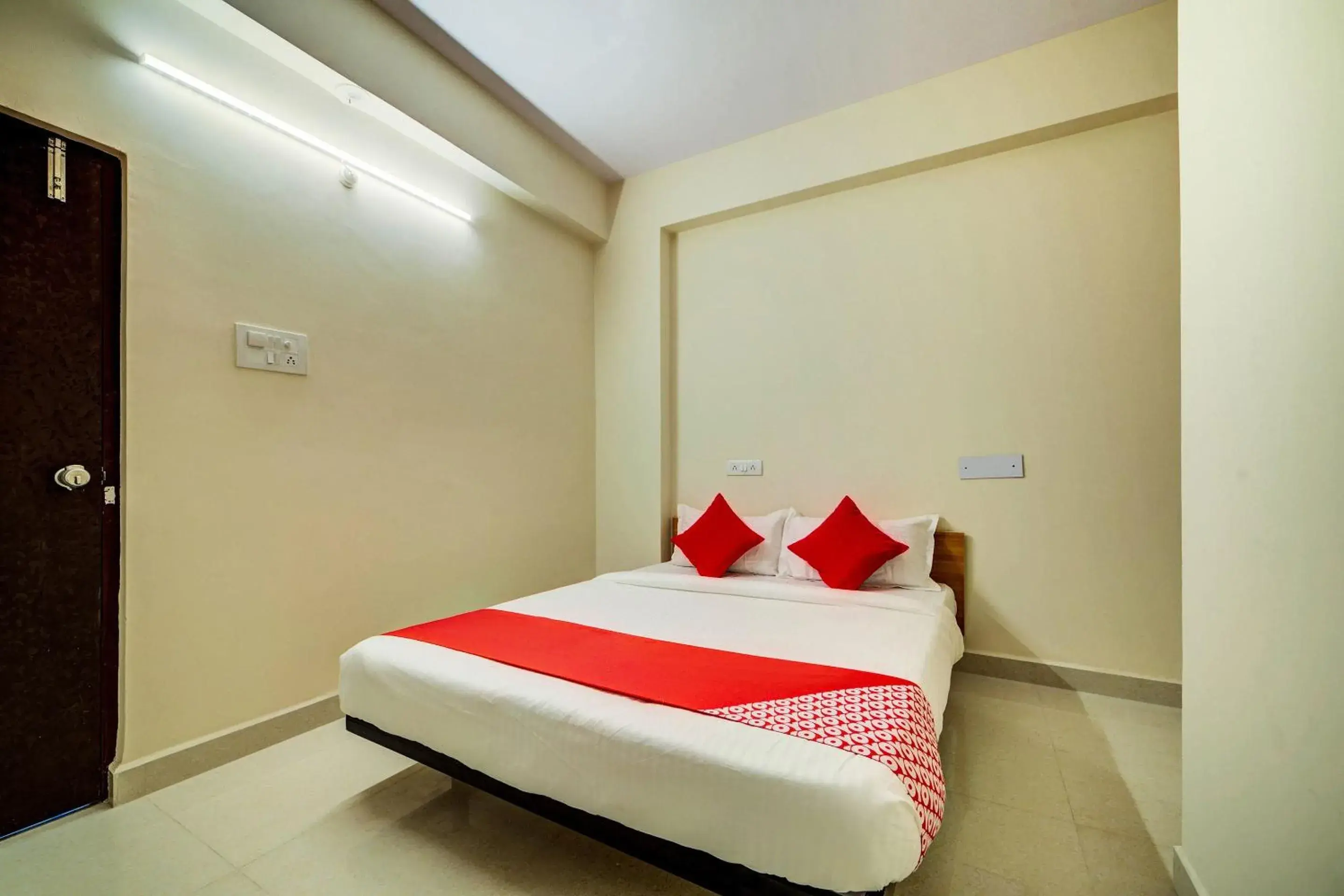 Bedroom, Bed in Hotel O JV Colony Near KFC Gachibowli Bedroom, Bed in Hotel O JV Colony Near KFC Gachibowli