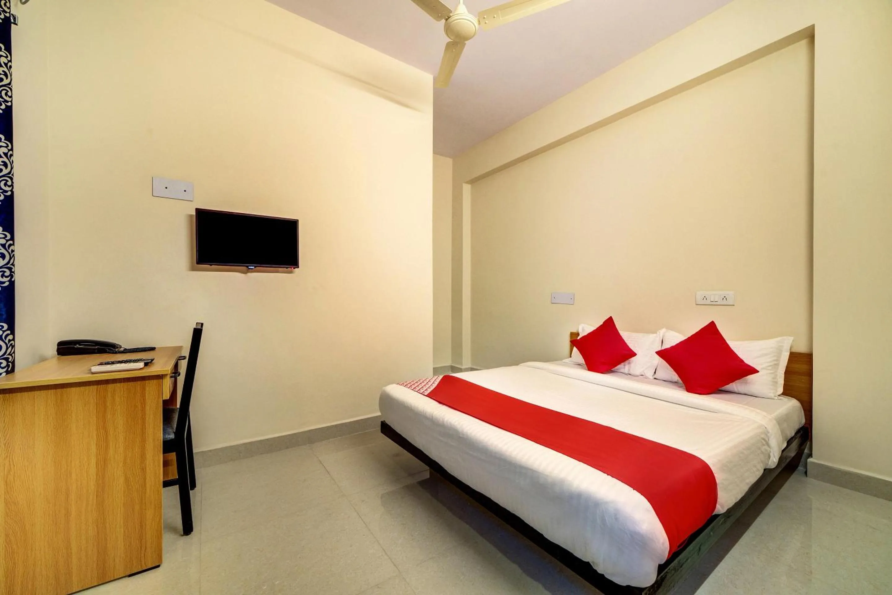 Bedroom, Bed in Hotel O JV Colony Near KFC Gachibowli