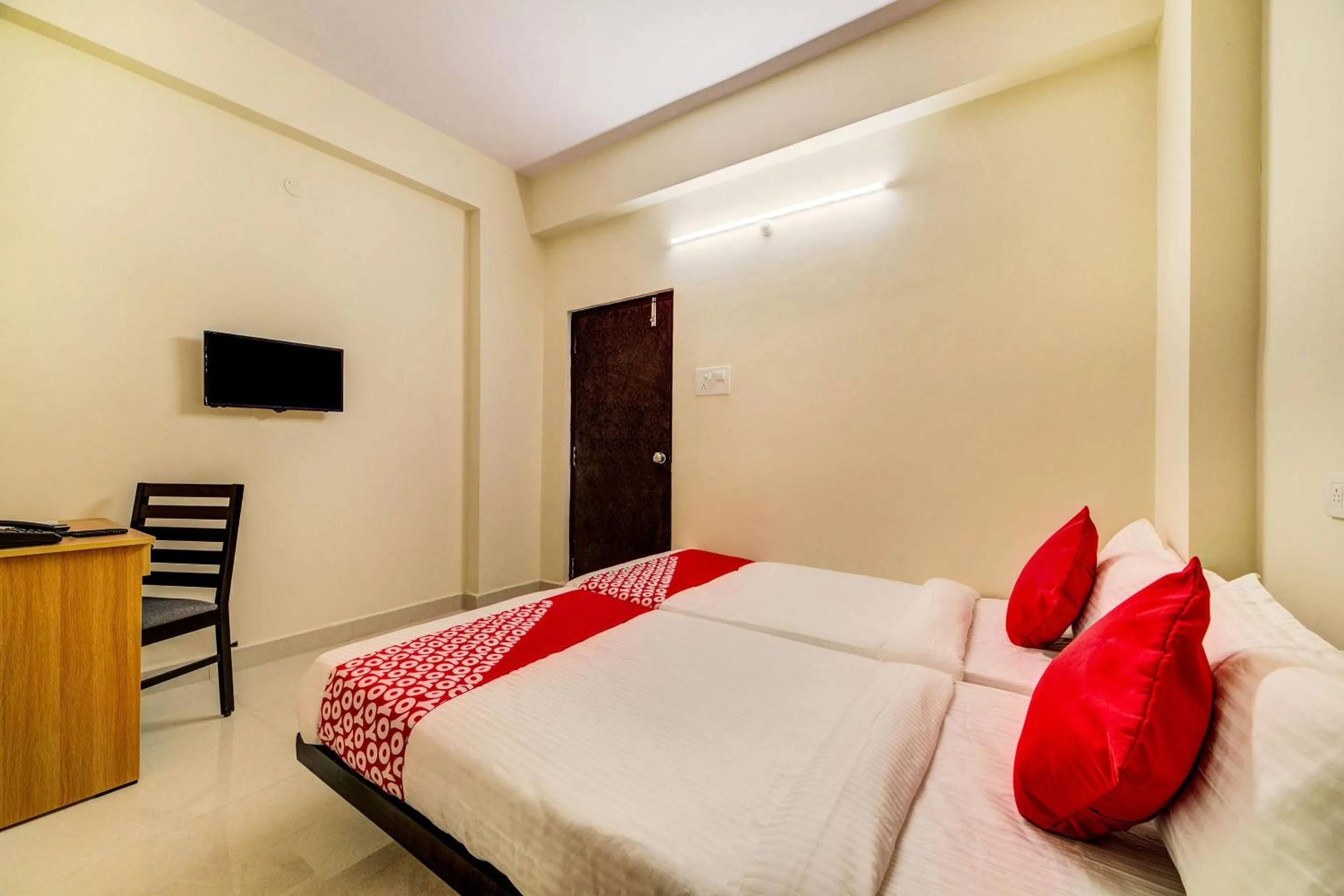 Bedroom, Bed in Hotel O JV Colony Near KFC Gachibowli