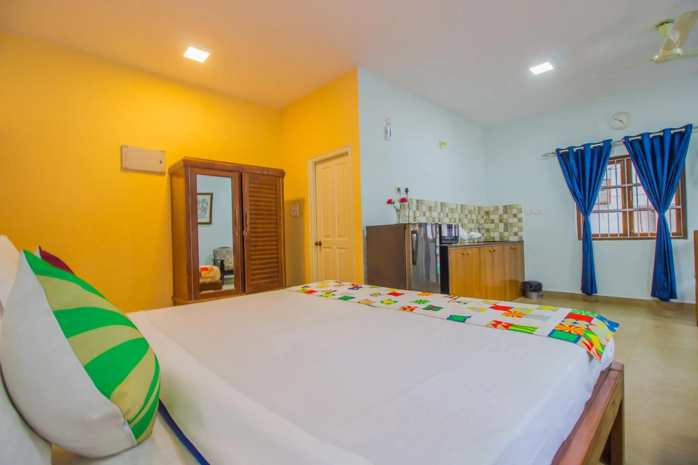 Bedroom, Bed in Super Collection O Holy Cross Home Stays