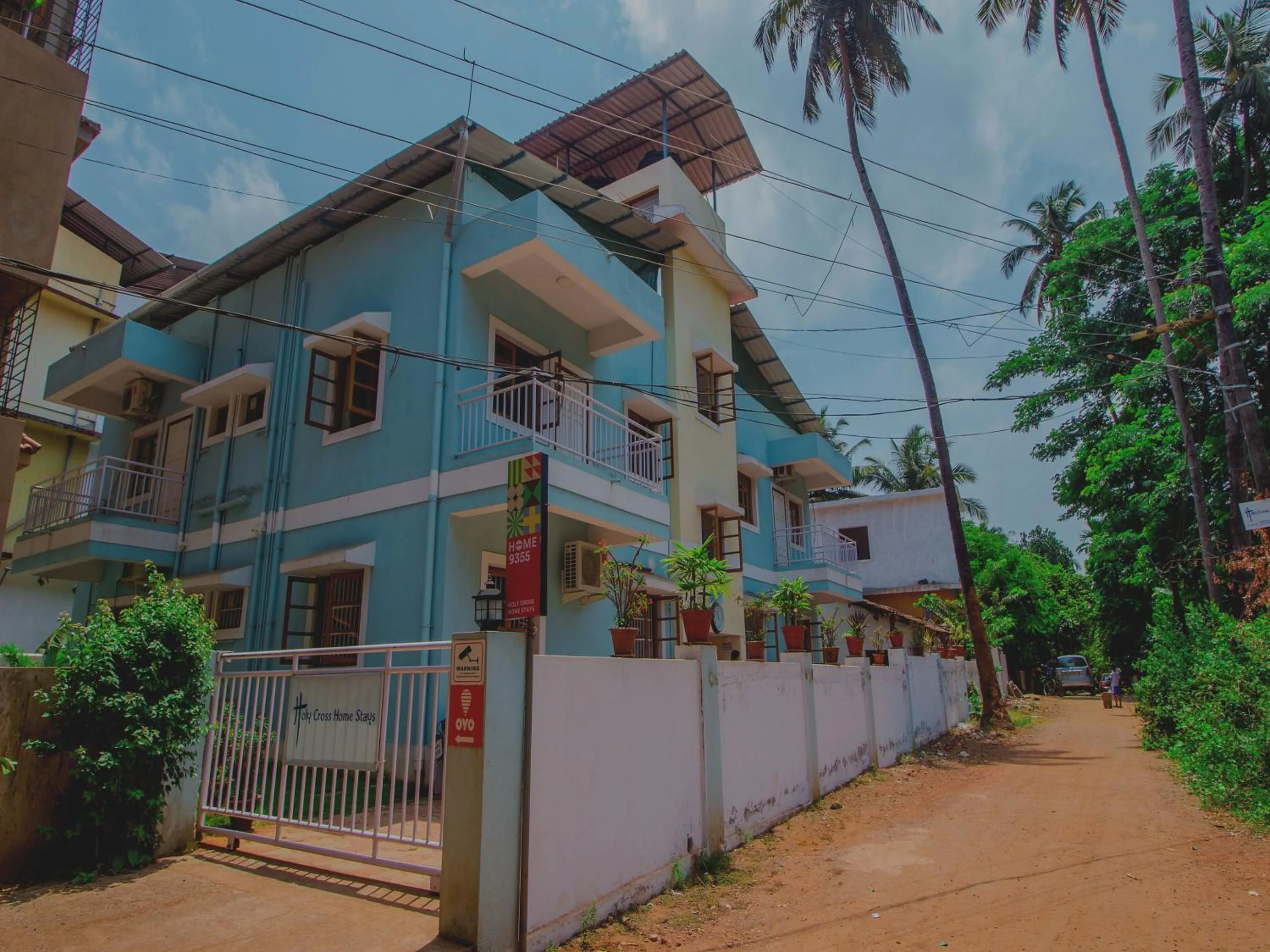 Facade/entrance in Super Collection O Holy Cross Home Stays