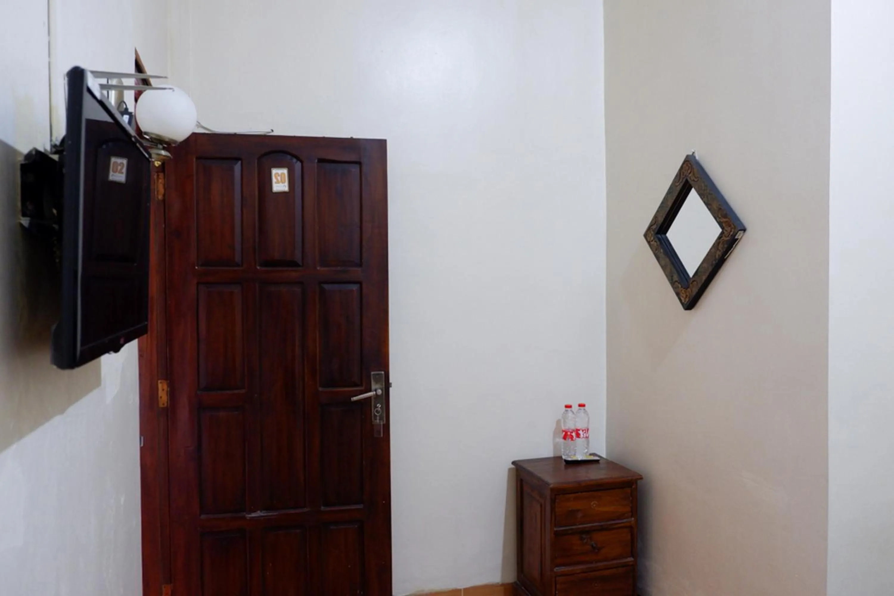 Bathroom in Khresna Guest House Malioboro Mitra RedDoorz