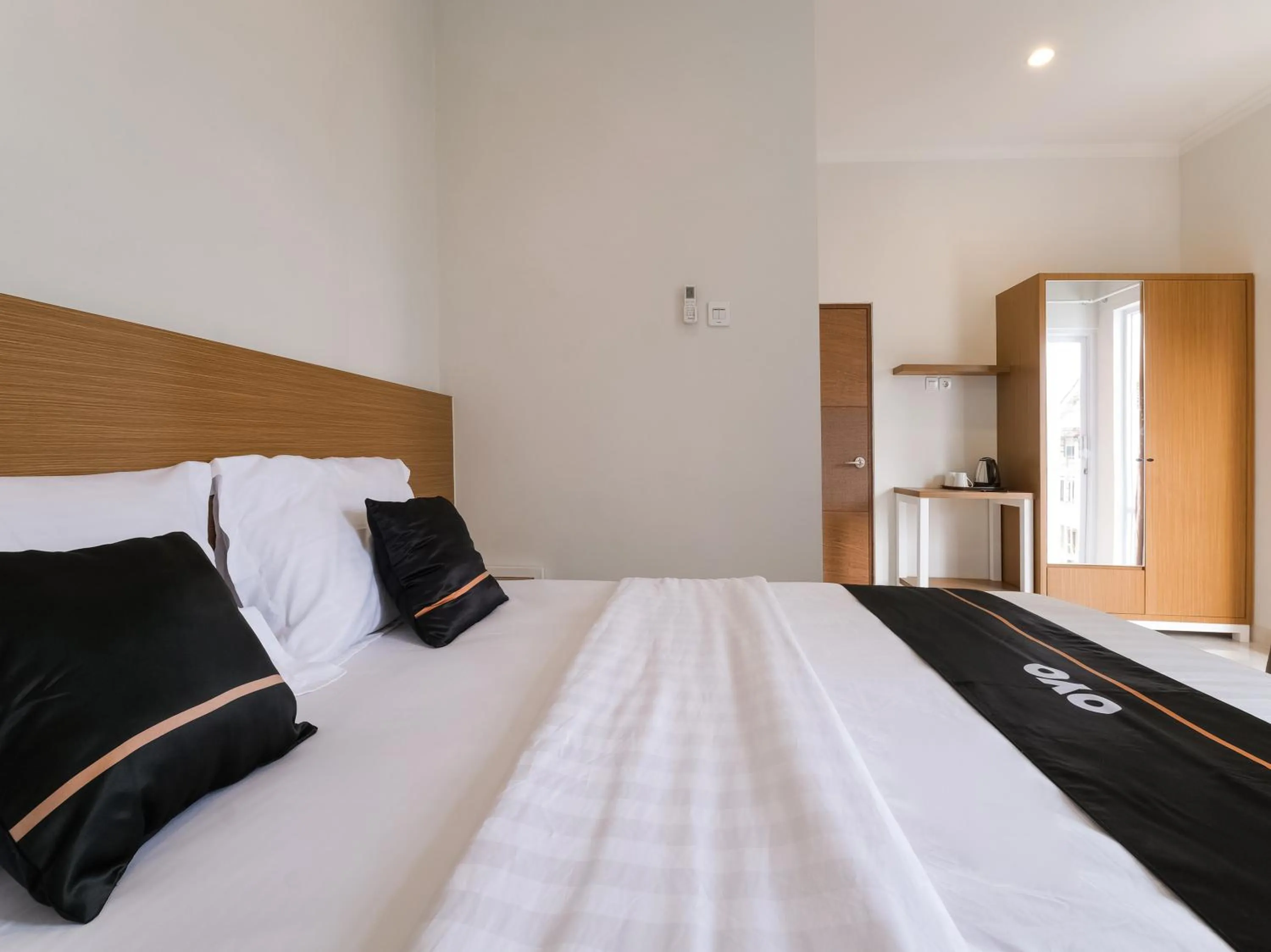 Bedroom in Super OYO Collection O 90023 Damar Kusumo Guest House