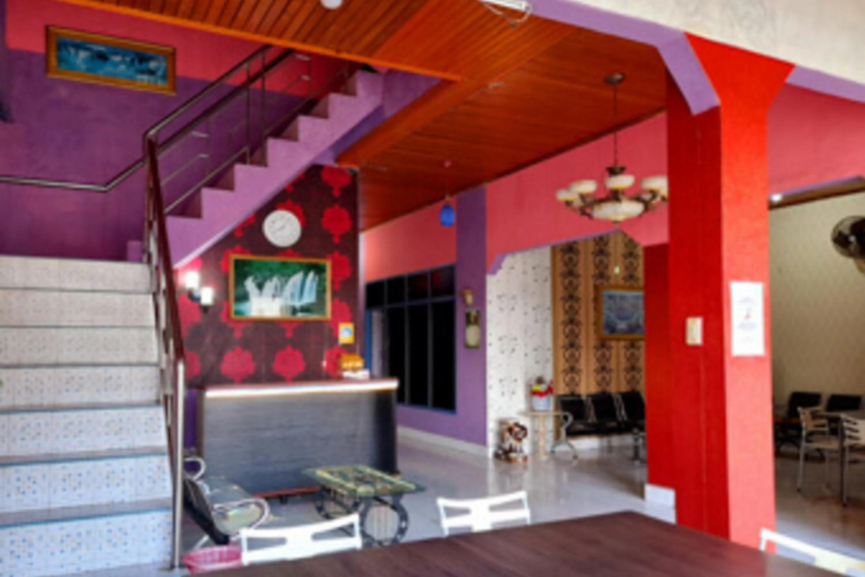 Lobby or reception in Hotel Rosichan Bau Bau Mitra RedDoorz