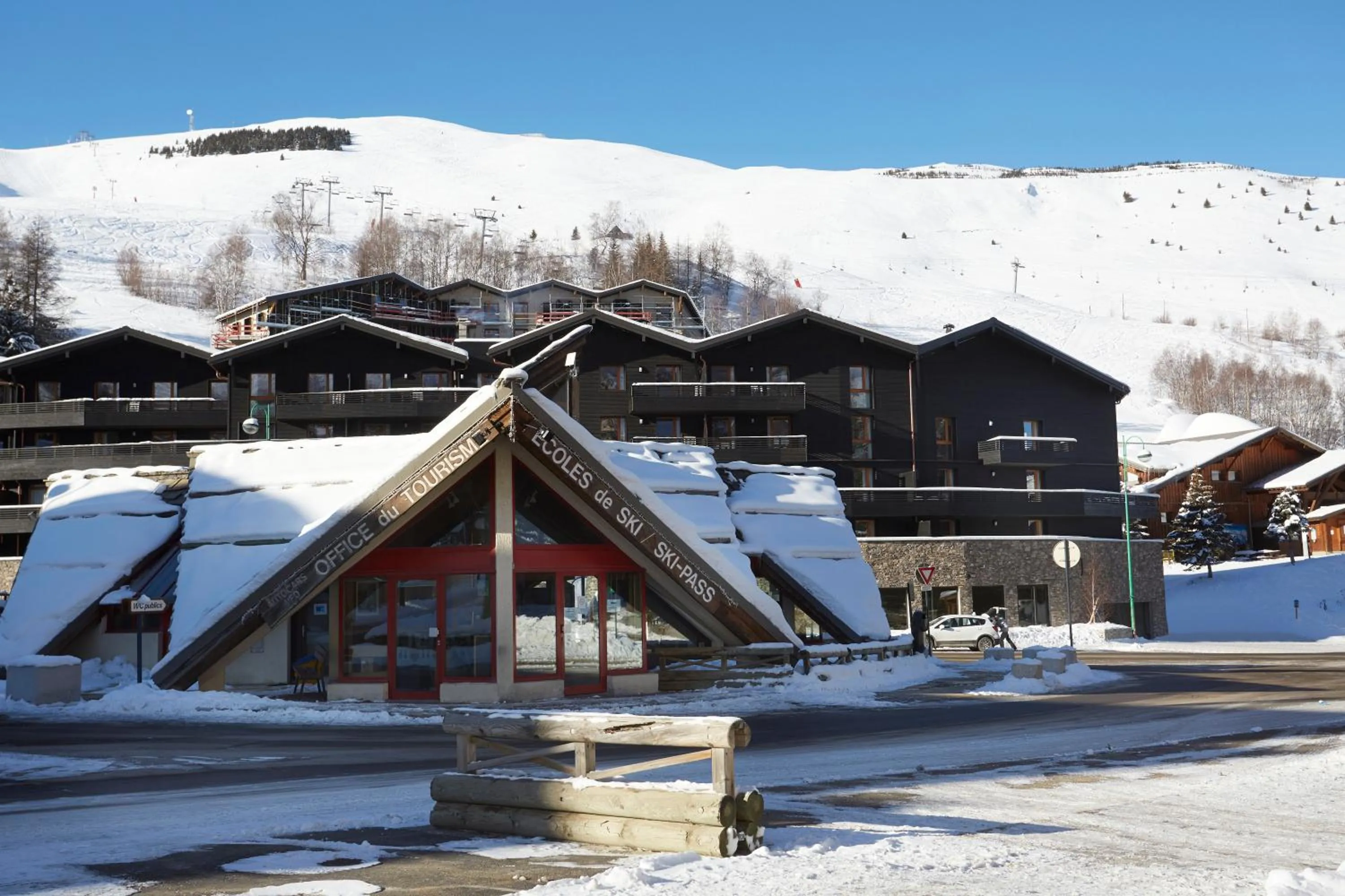 Ski School in Résidence Néméa Le Hameau - Les Deux Alpes