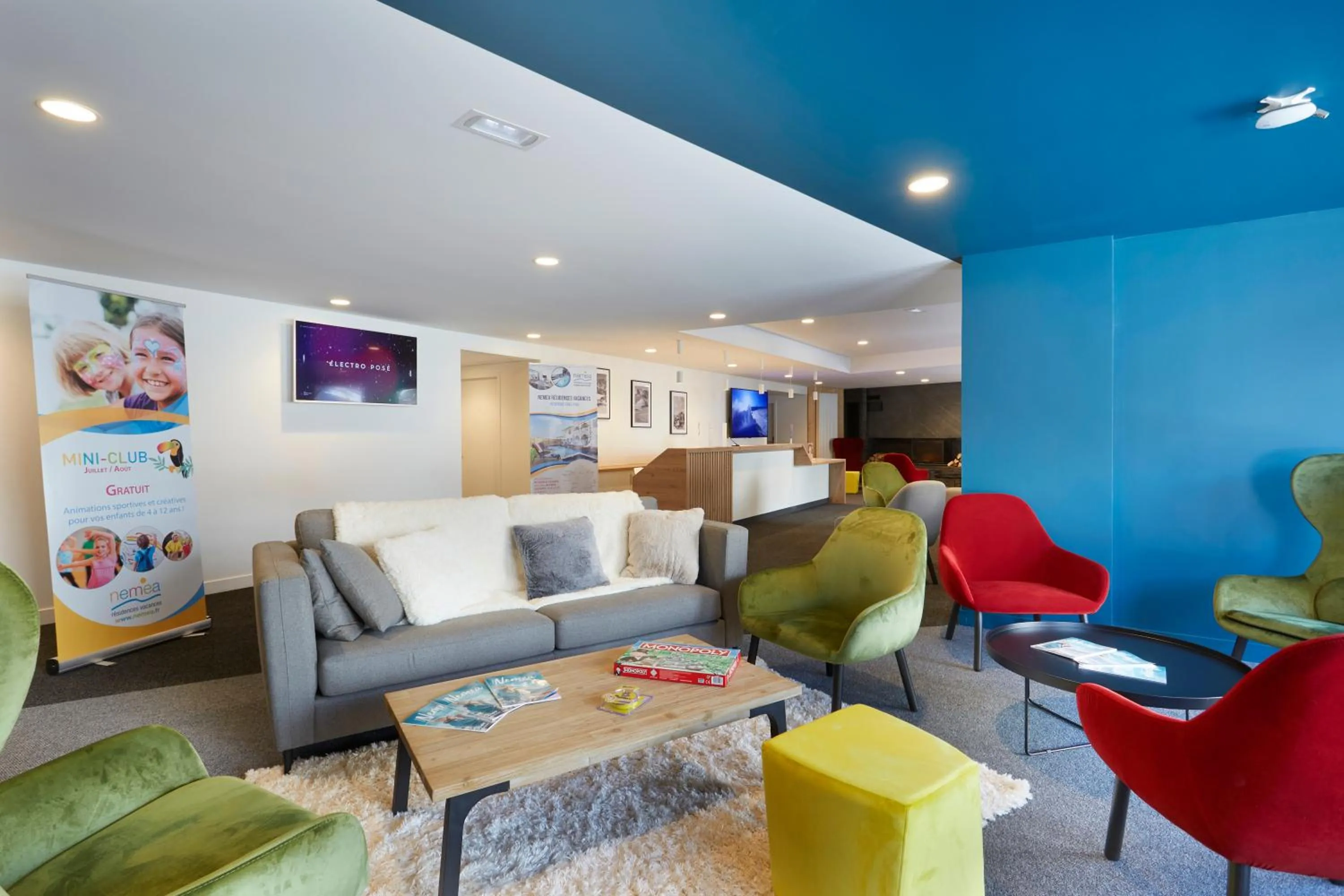 Lobby or reception in Résidence Néméa Le Hameau - Les Deux Alpes