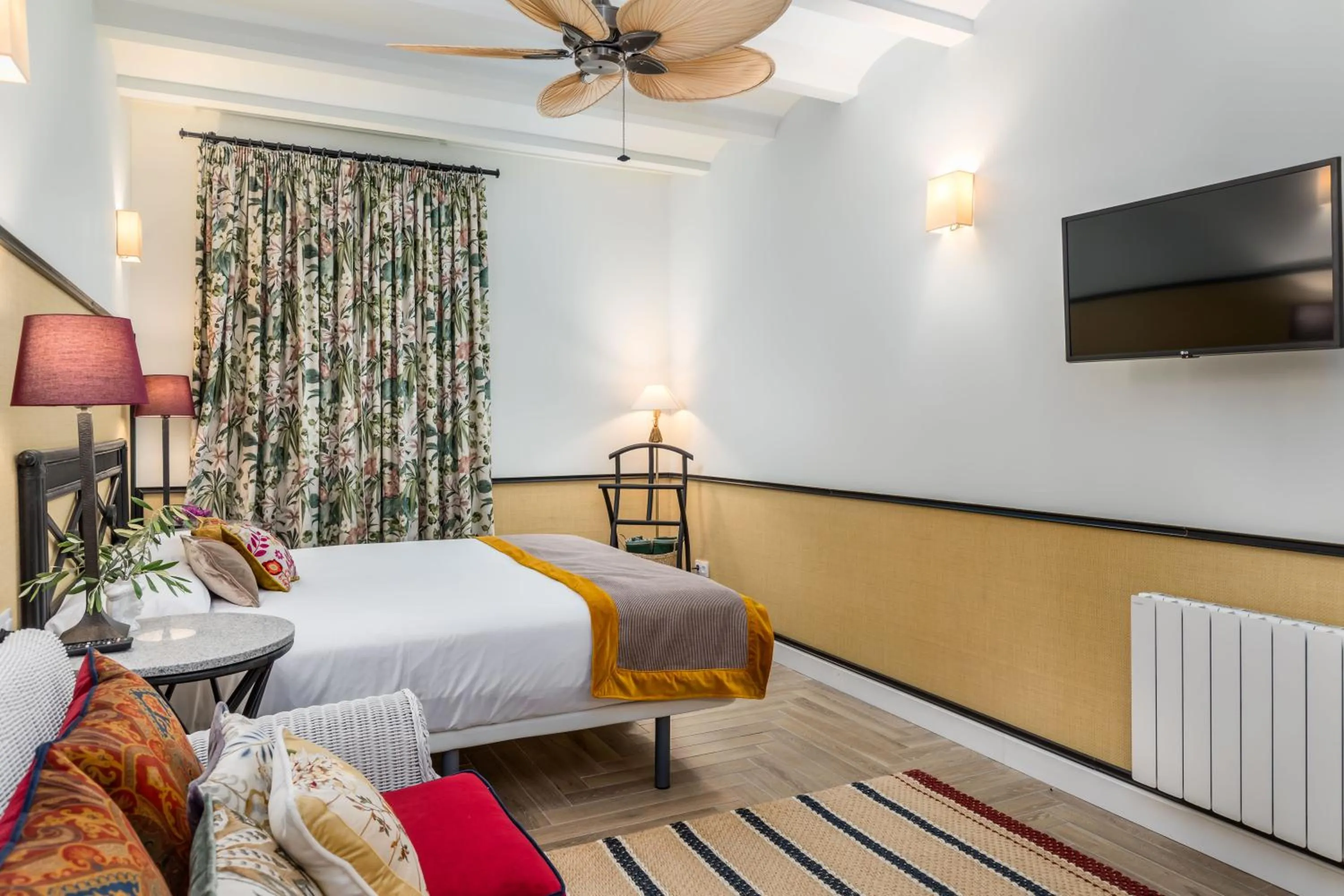 Bed in Maison San Alfredo B&B