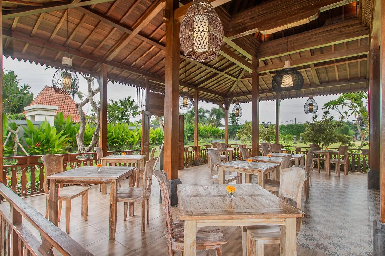 Restaurant/places to eat in Aswanaya Villas Ubud
