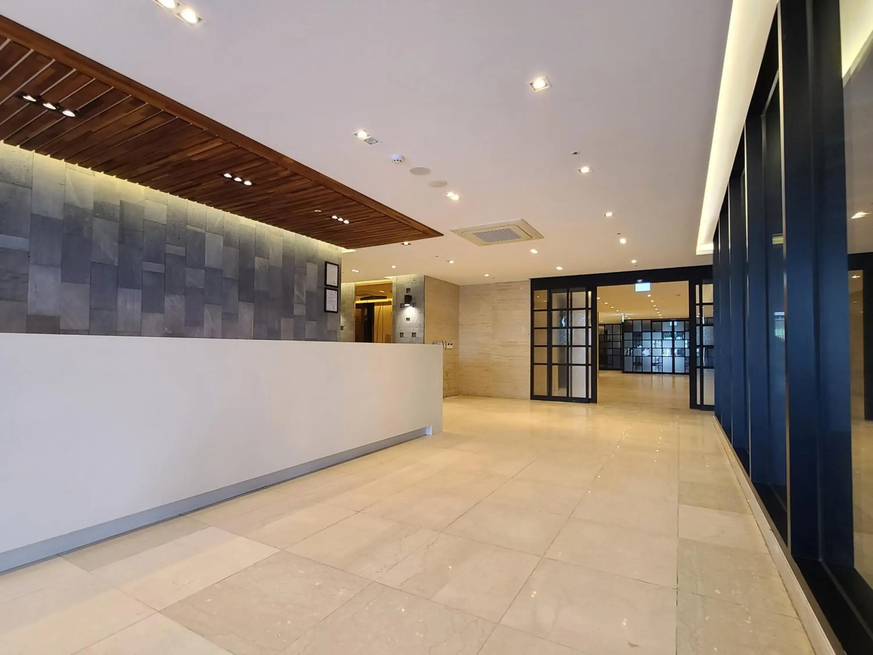 Lobby or reception in Tamara Jeju hotel Lobby or reception in Tamara Jeju hotel