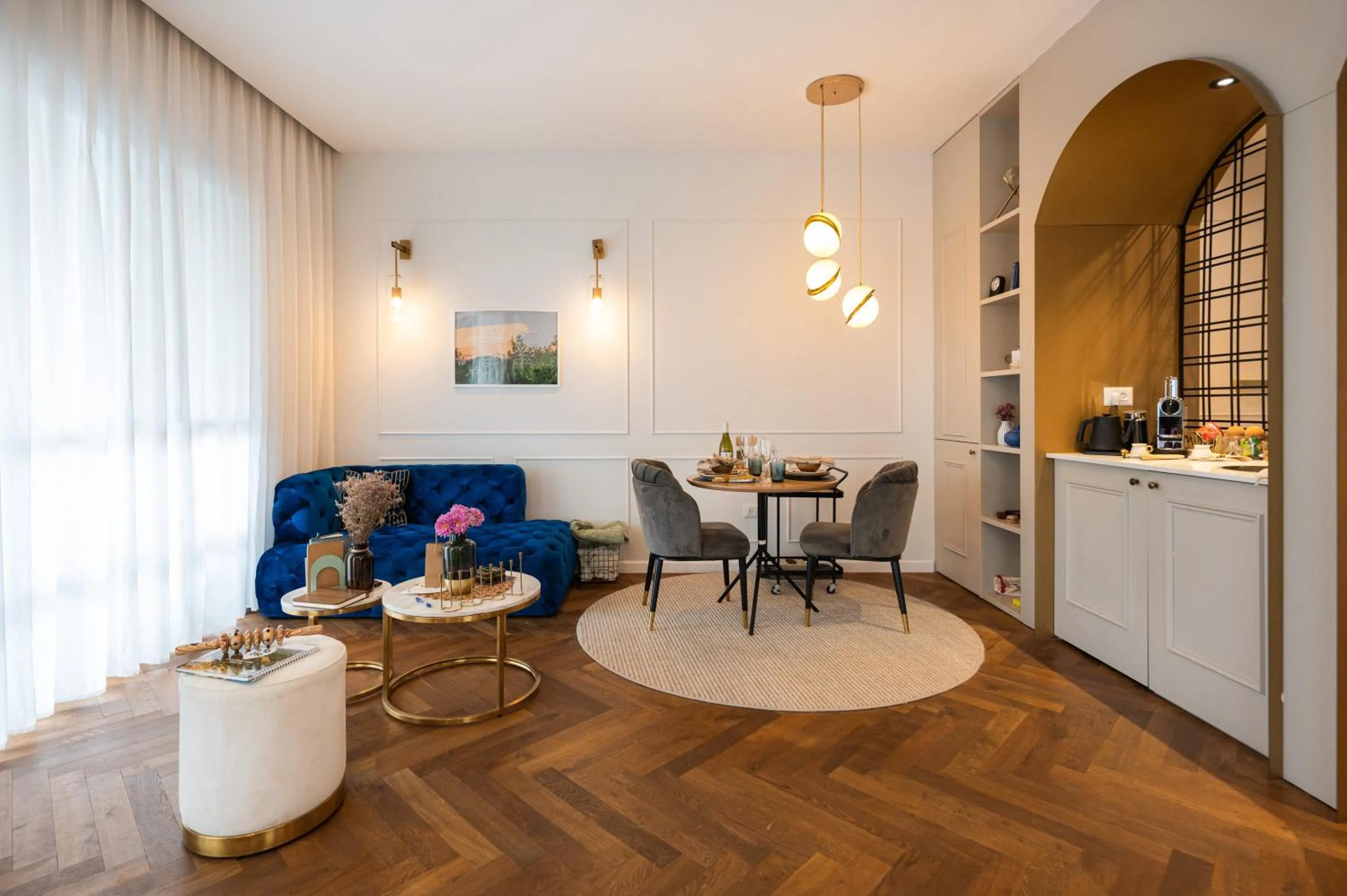 Kitchen or kitchenette in Alonella