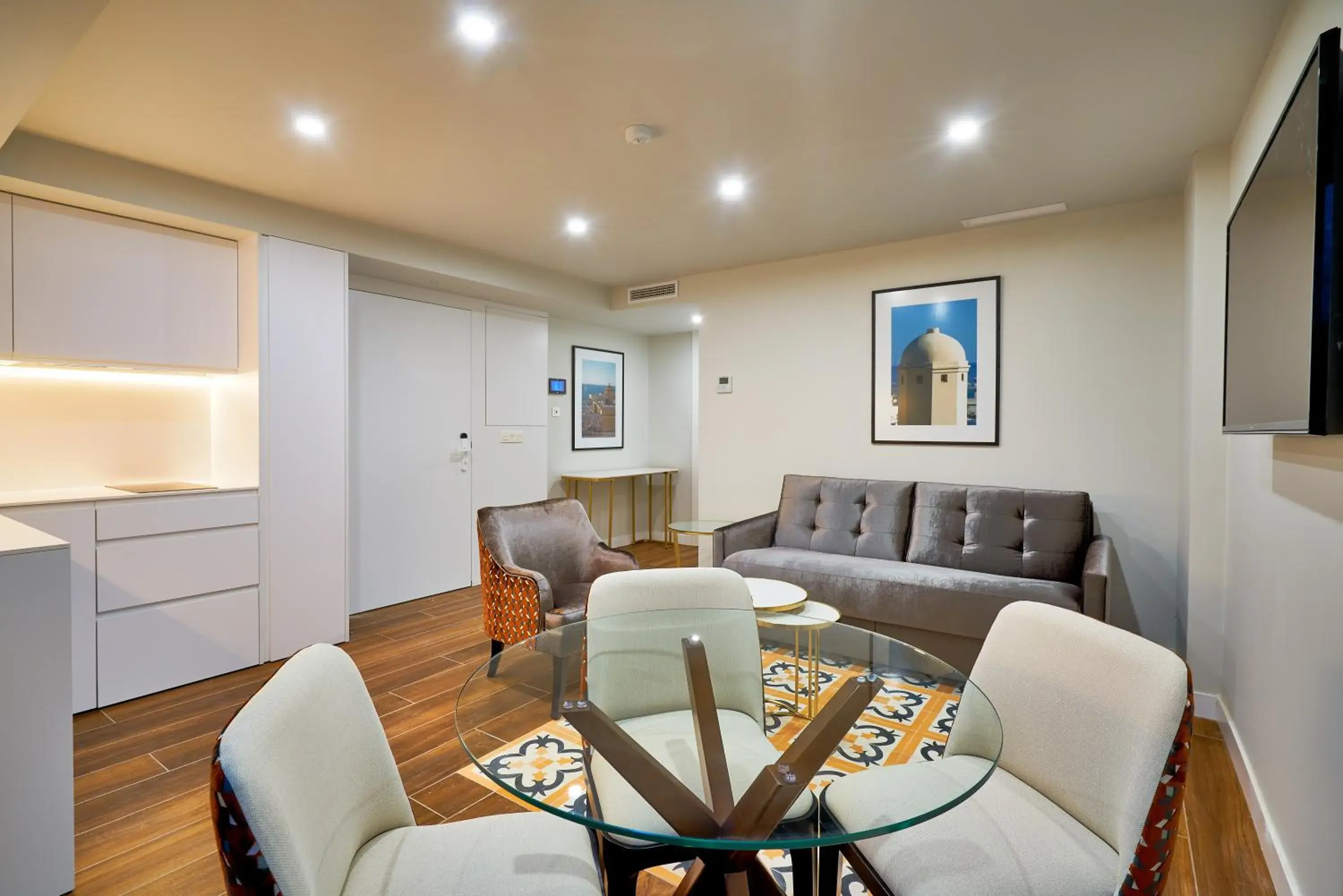 Living room in Tandem Torres de Cádiz Suites Living room in Tandem Torres de Cádiz Suites