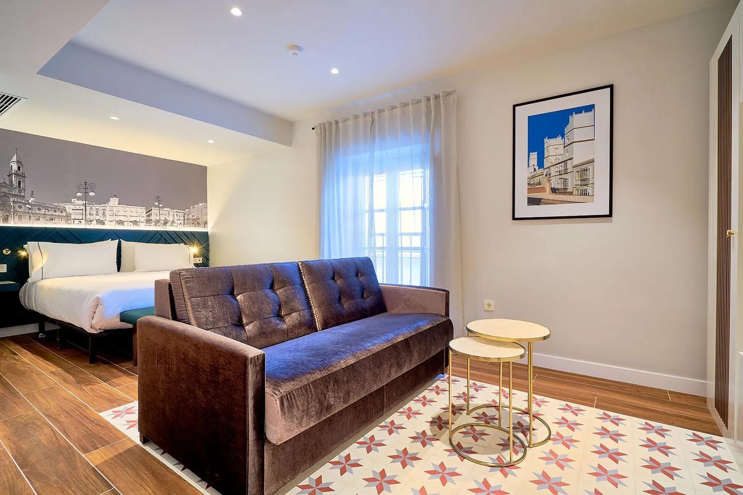 Living room, Bed in Tandem Torres de Cádiz Suites