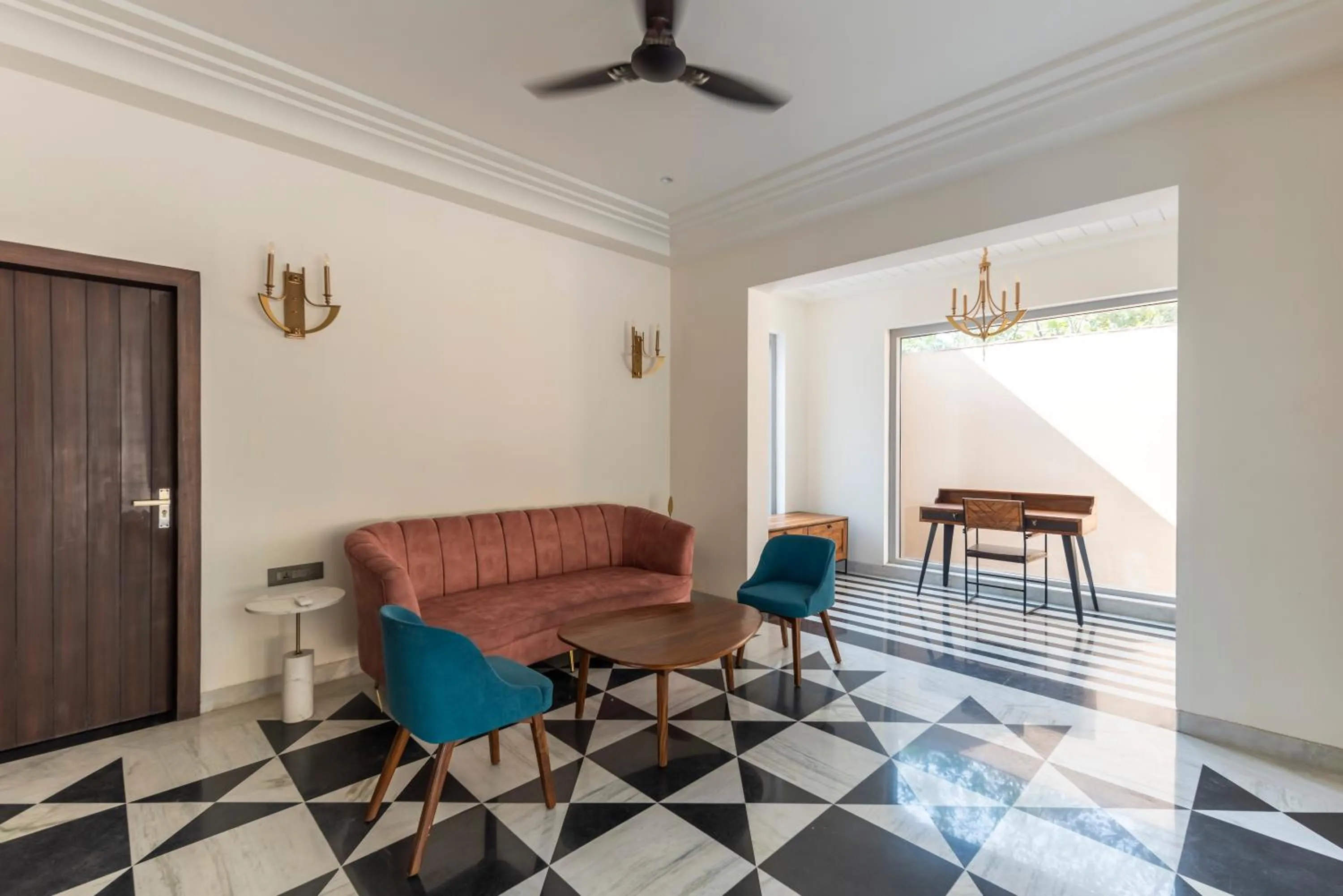 Living room in Vanaashrya Resort and Spa Sariska