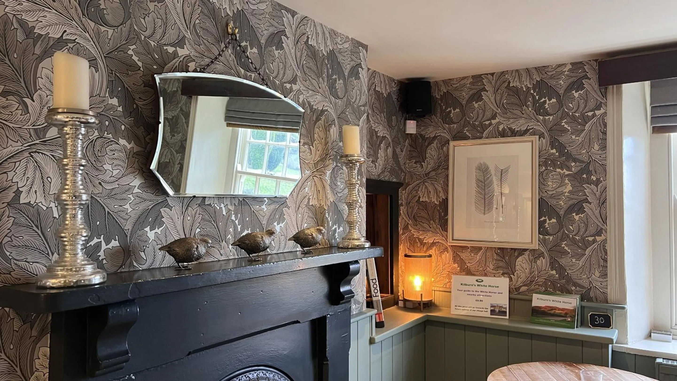 Facade/entrance in The Forresters Arms Kilburn