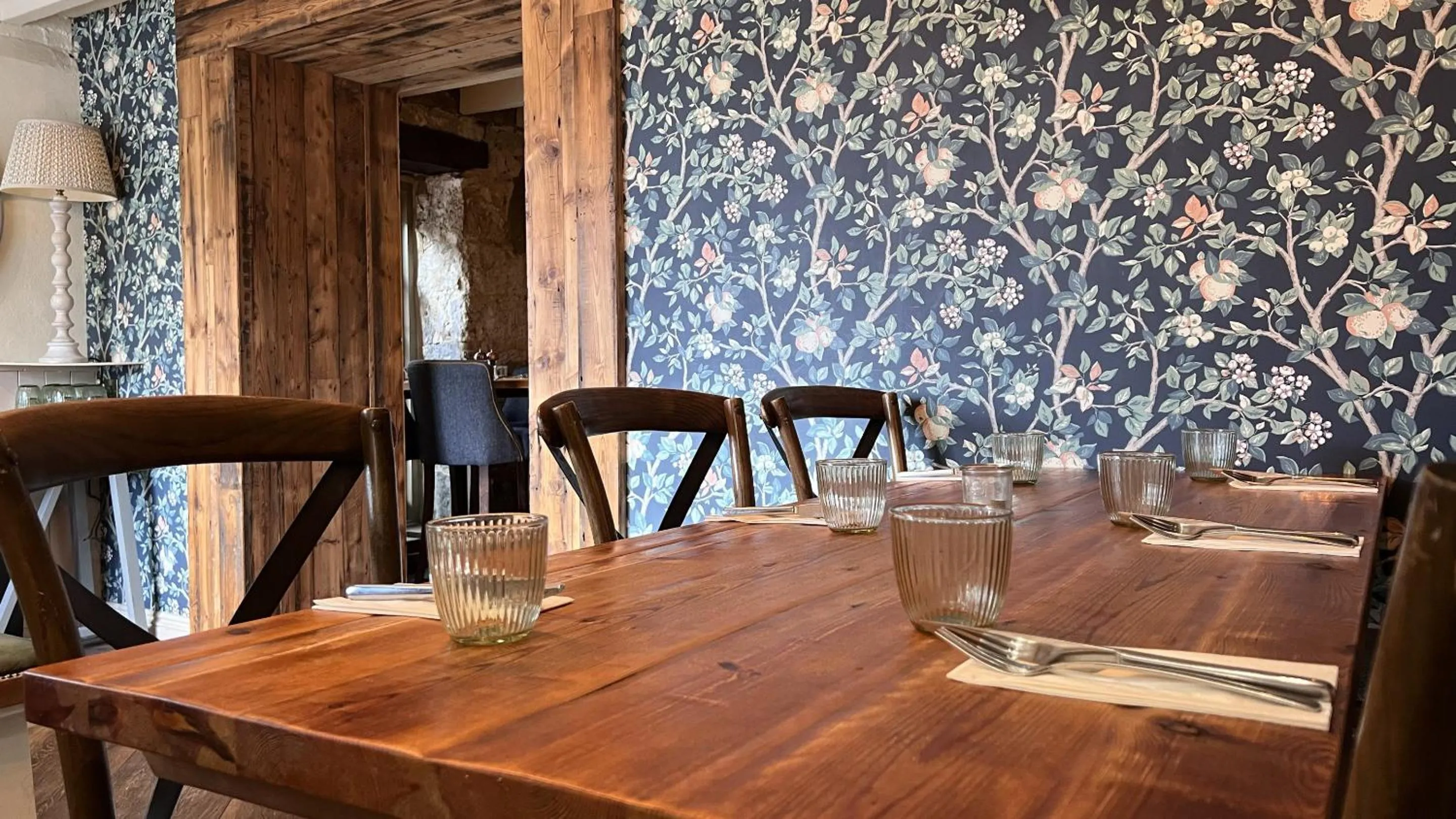 Dining area in The Forresters Arms Kilburn
