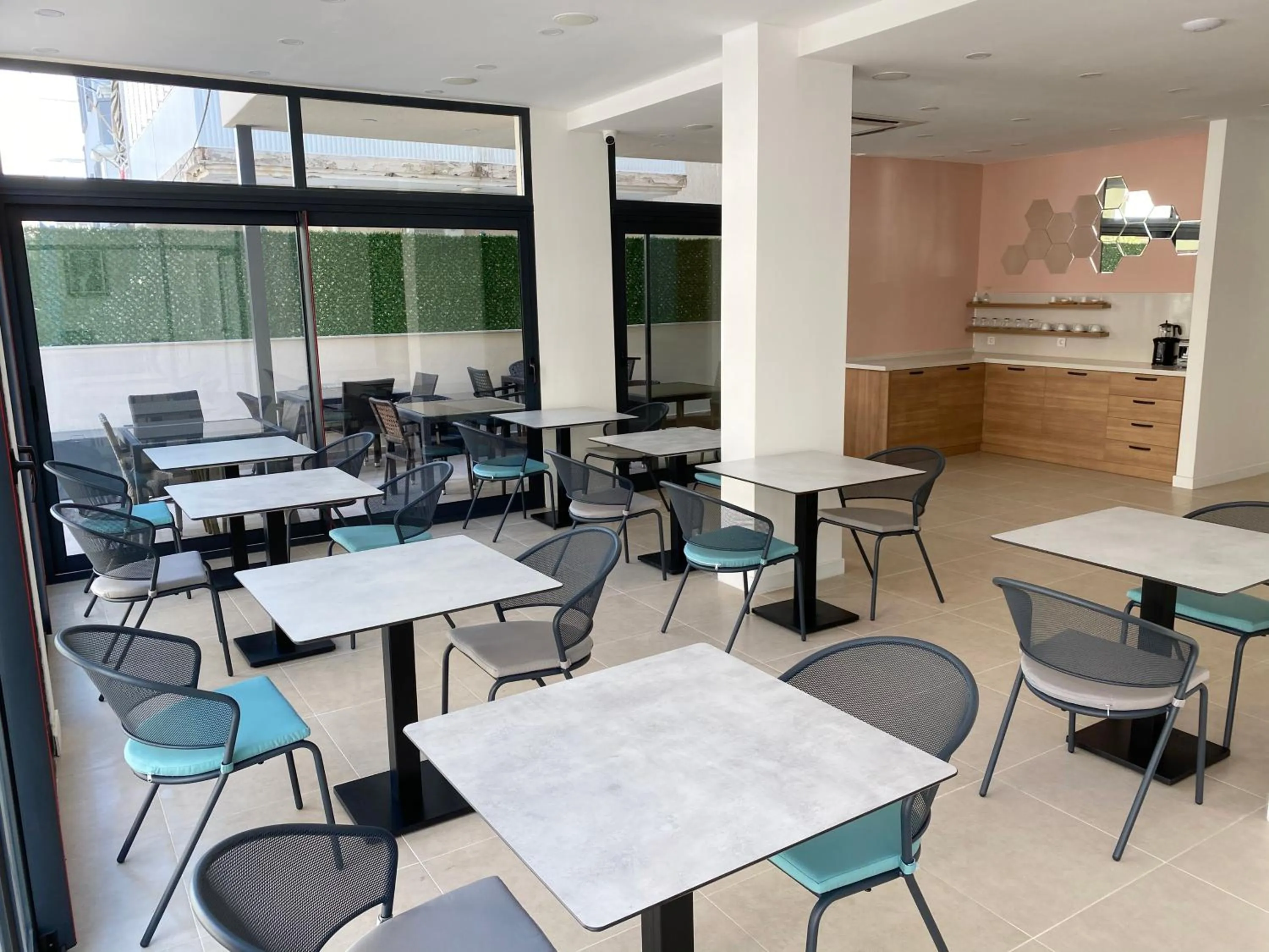 Restaurant/places to eat in SPİLOS GÜMÜLDÜR HOTEL