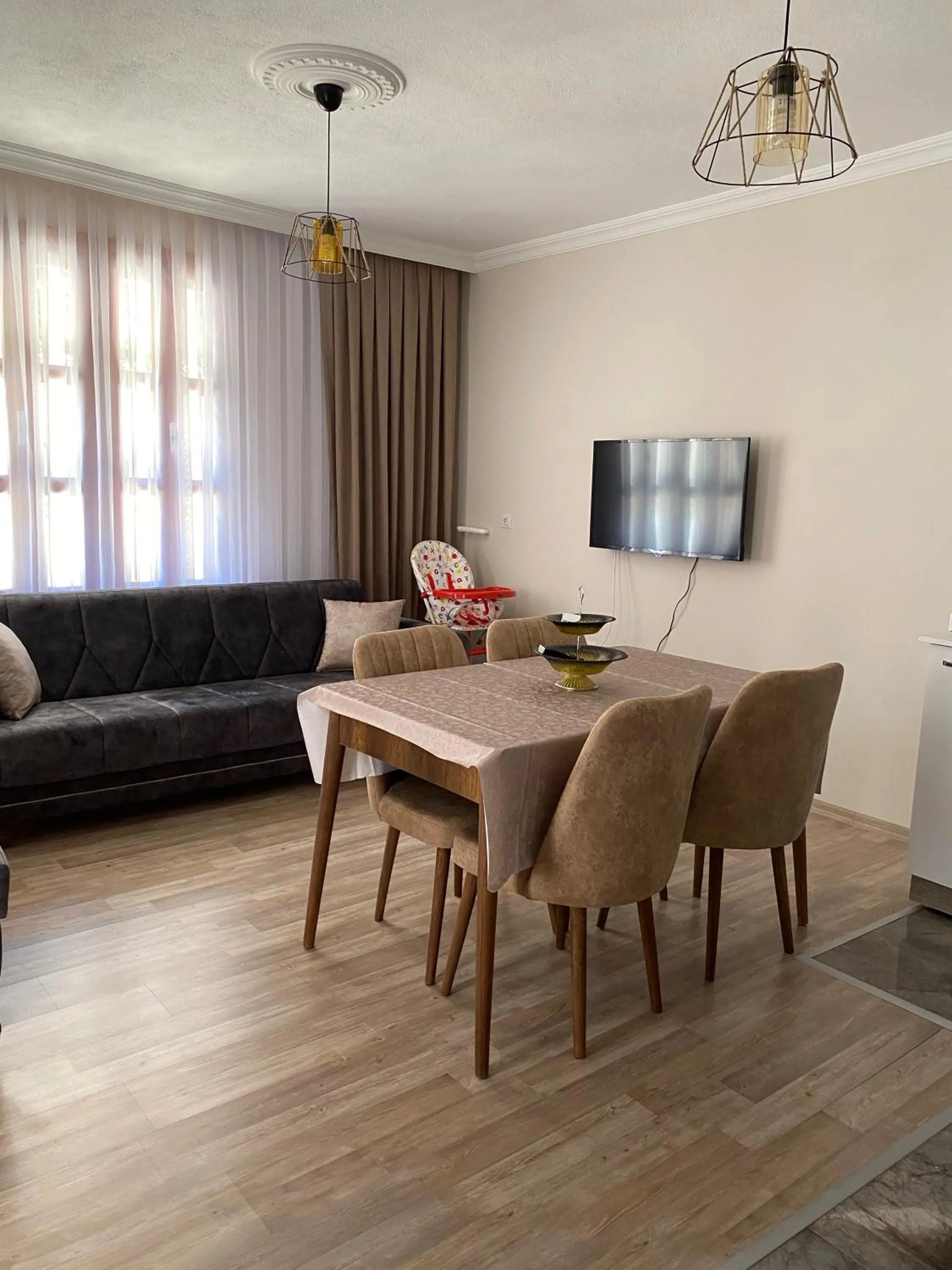 One-Bedroom Apartment in Mariana Konak