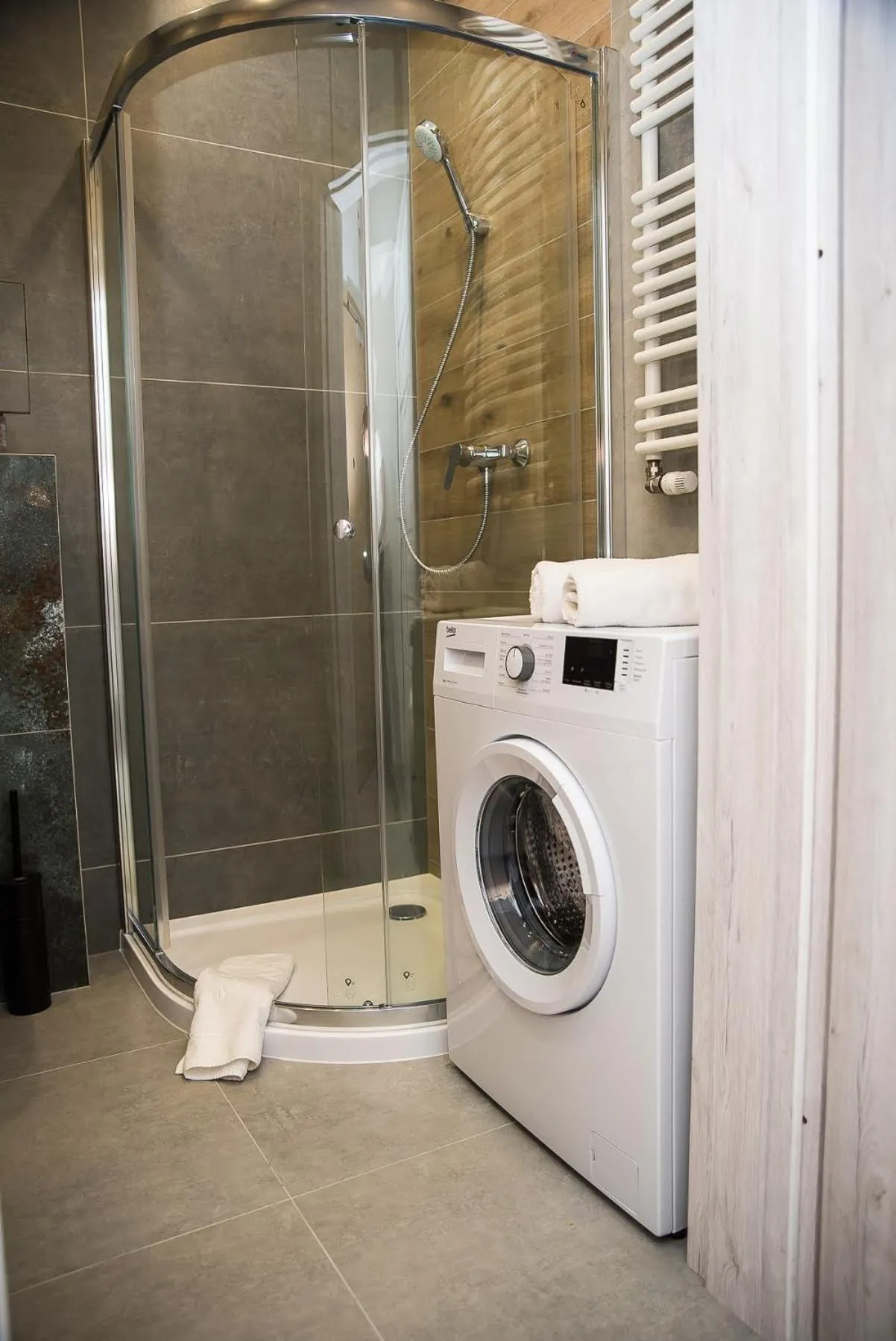 EASY RENT Apartments -BUSINESS CENTER 39