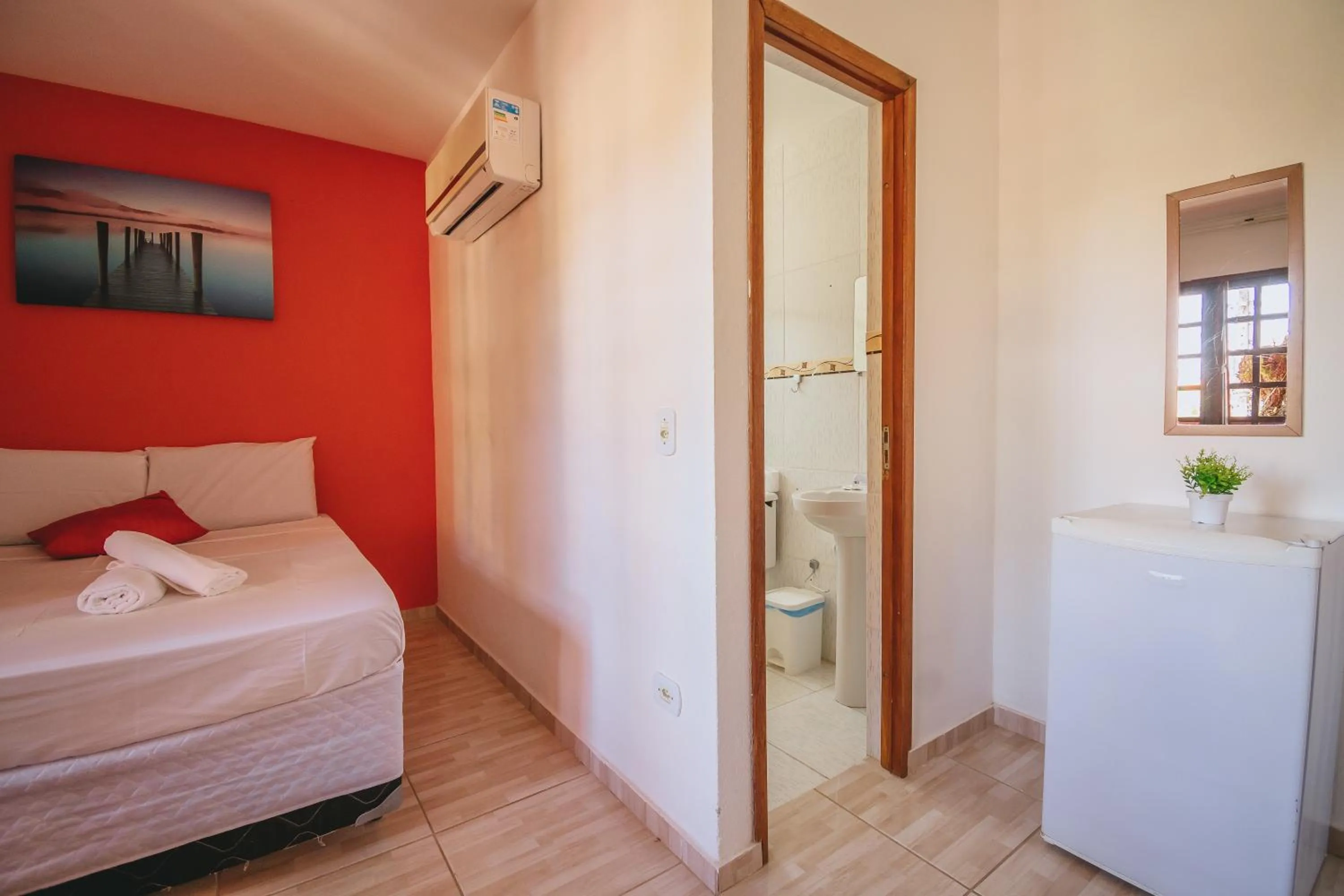 Photo of the whole room, Bed in Pousada Porto Amazônia