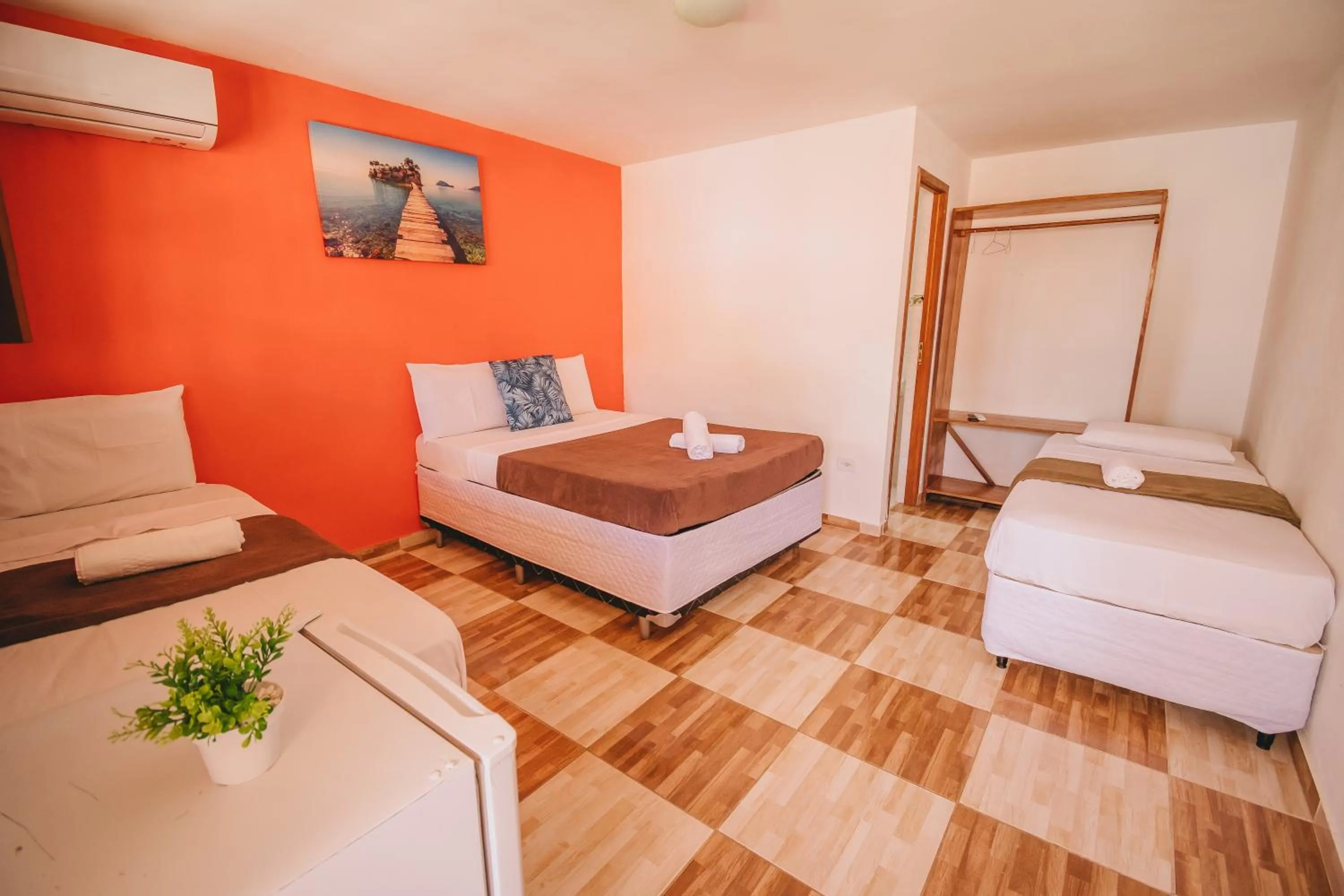 Photo of the whole room, Bed in Pousada Porto Amazônia