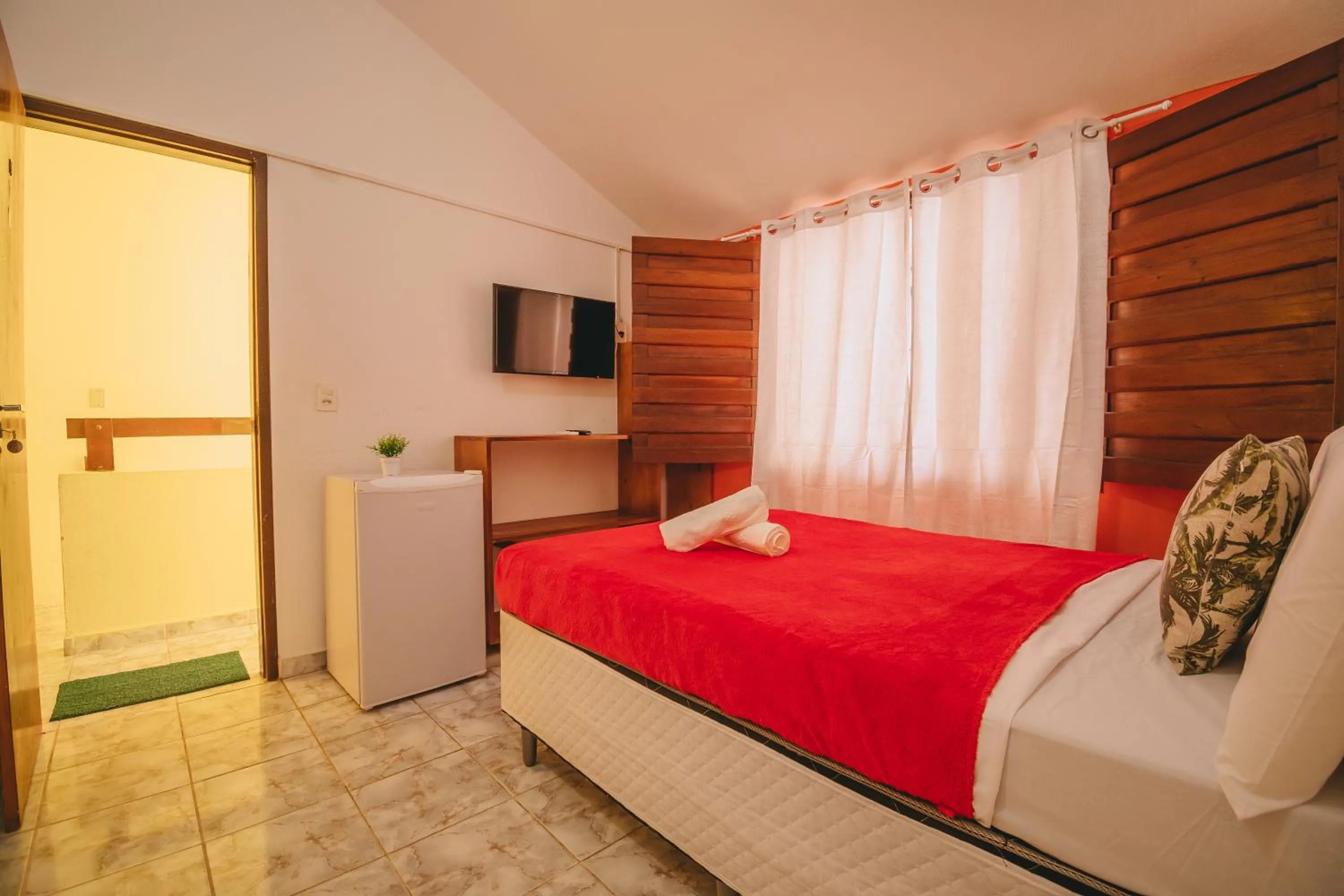 Photo of the whole room, Bed in Pousada Porto Amazônia