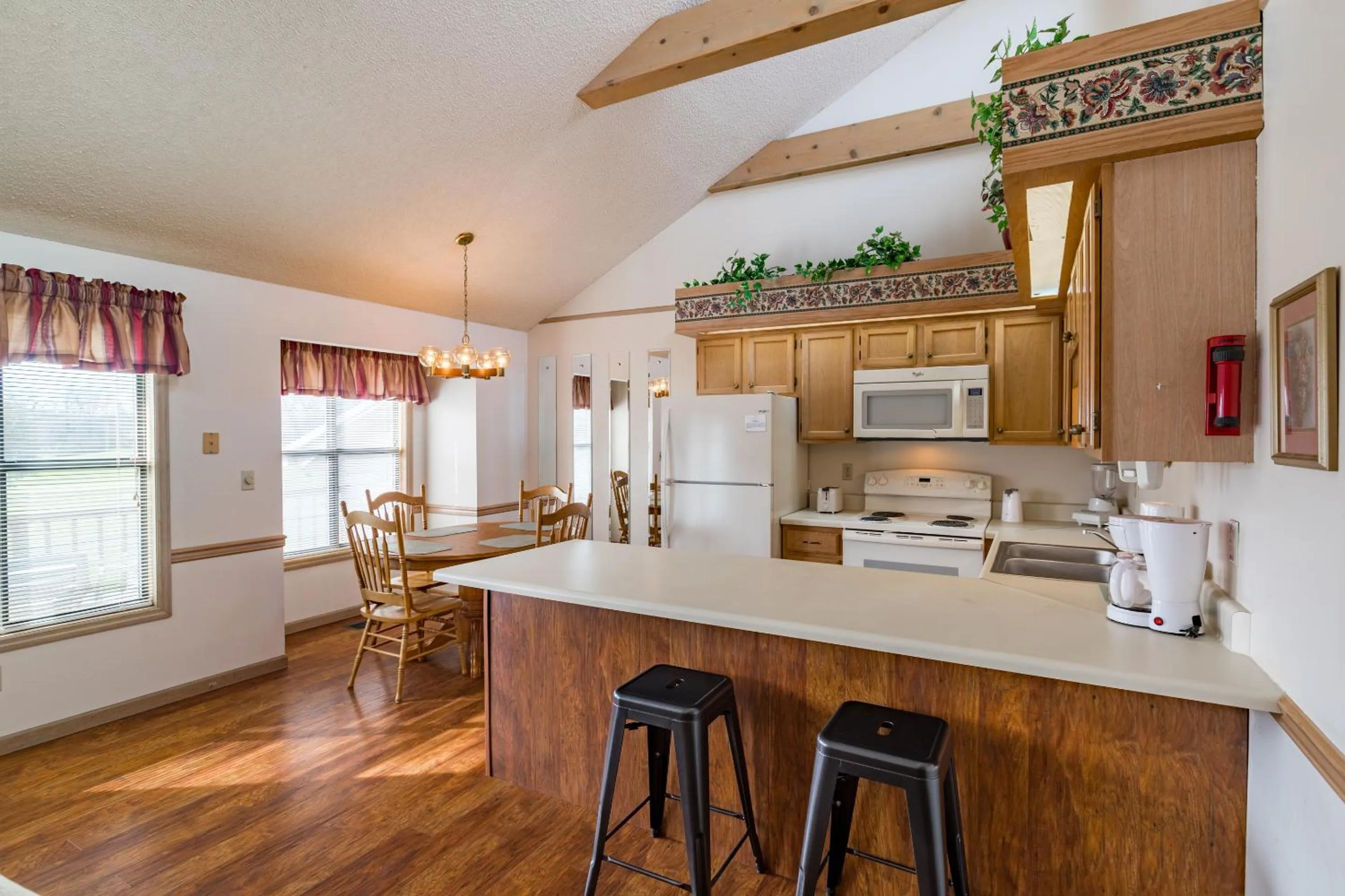 Crown Resorts at Lake Tansi West