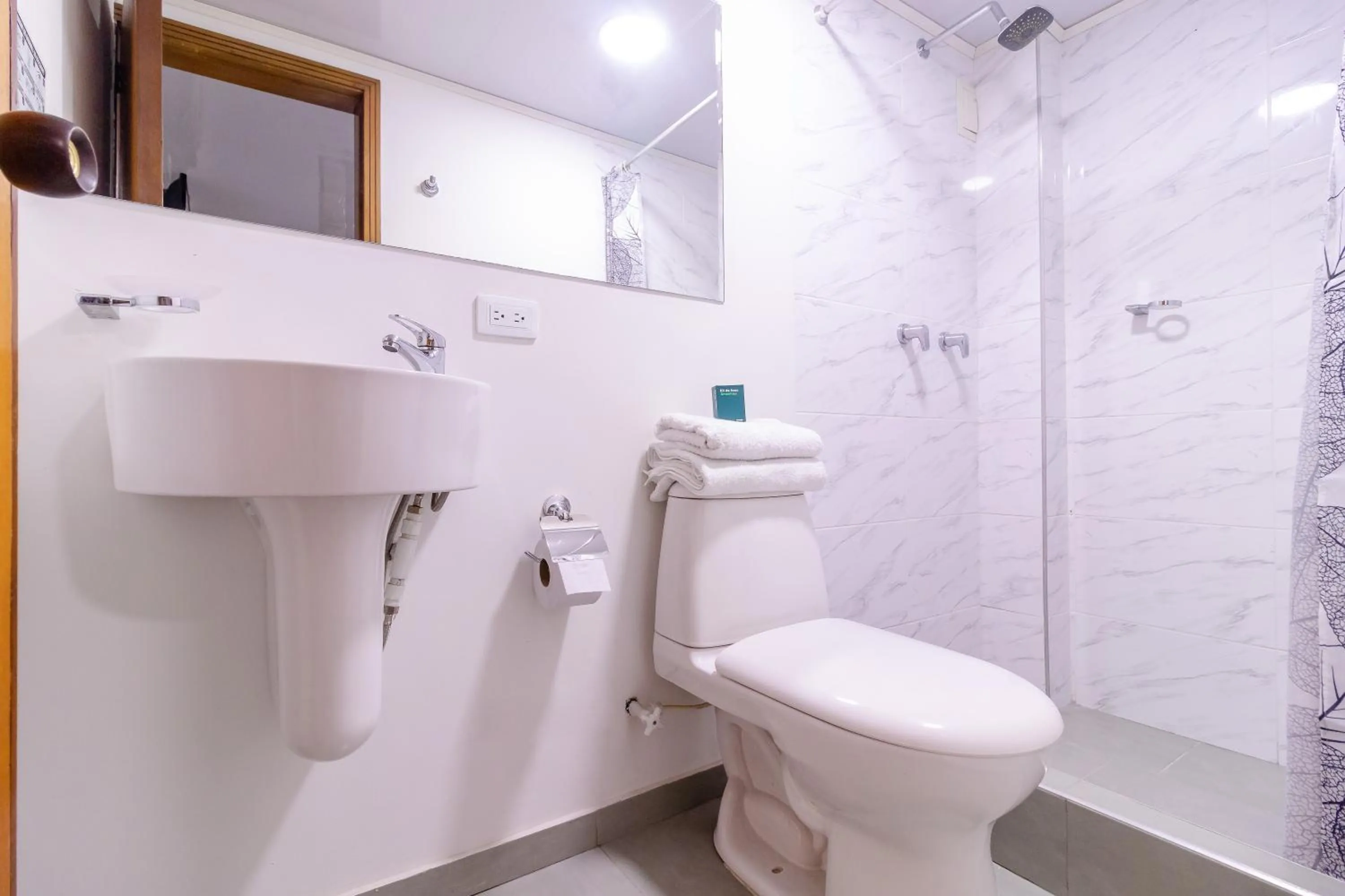 Bathroom in Ayenda Hotel Las Palmas