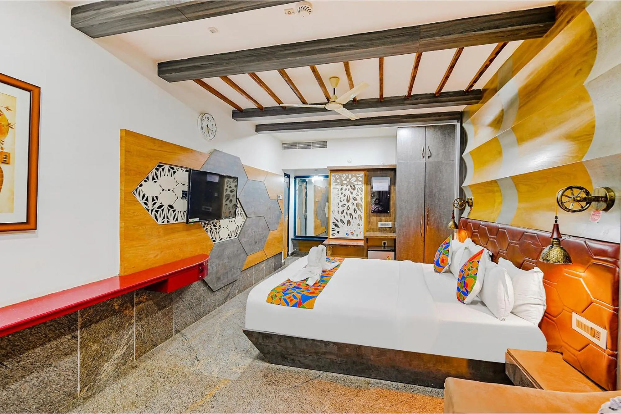 Photo of the whole room, Bed in FabHotel Prime Middleton - Nr Niladri Vihar Square