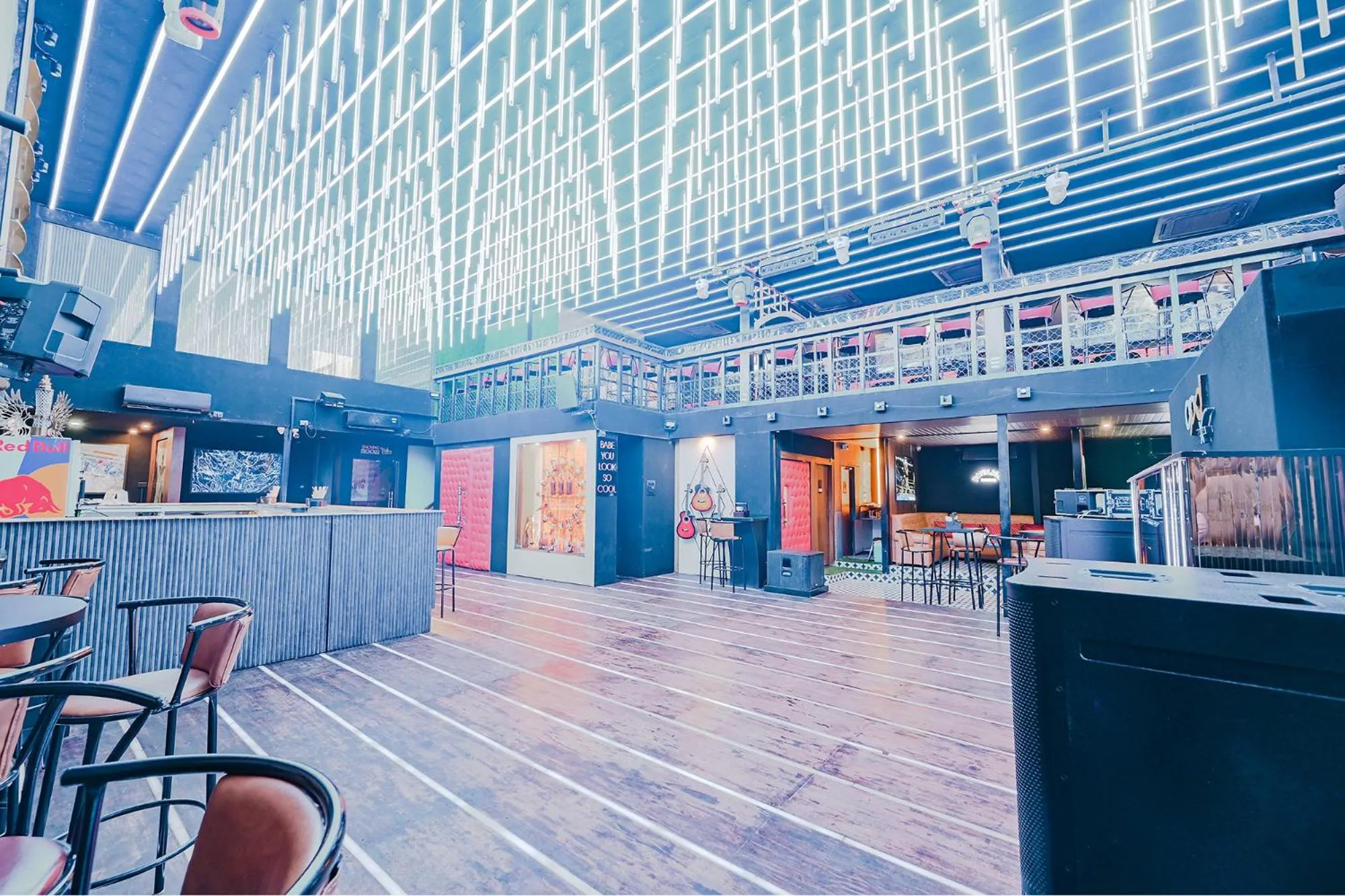 Lounge or bar in FabHotel Prime Middleton - Nr Niladri Vihar Square