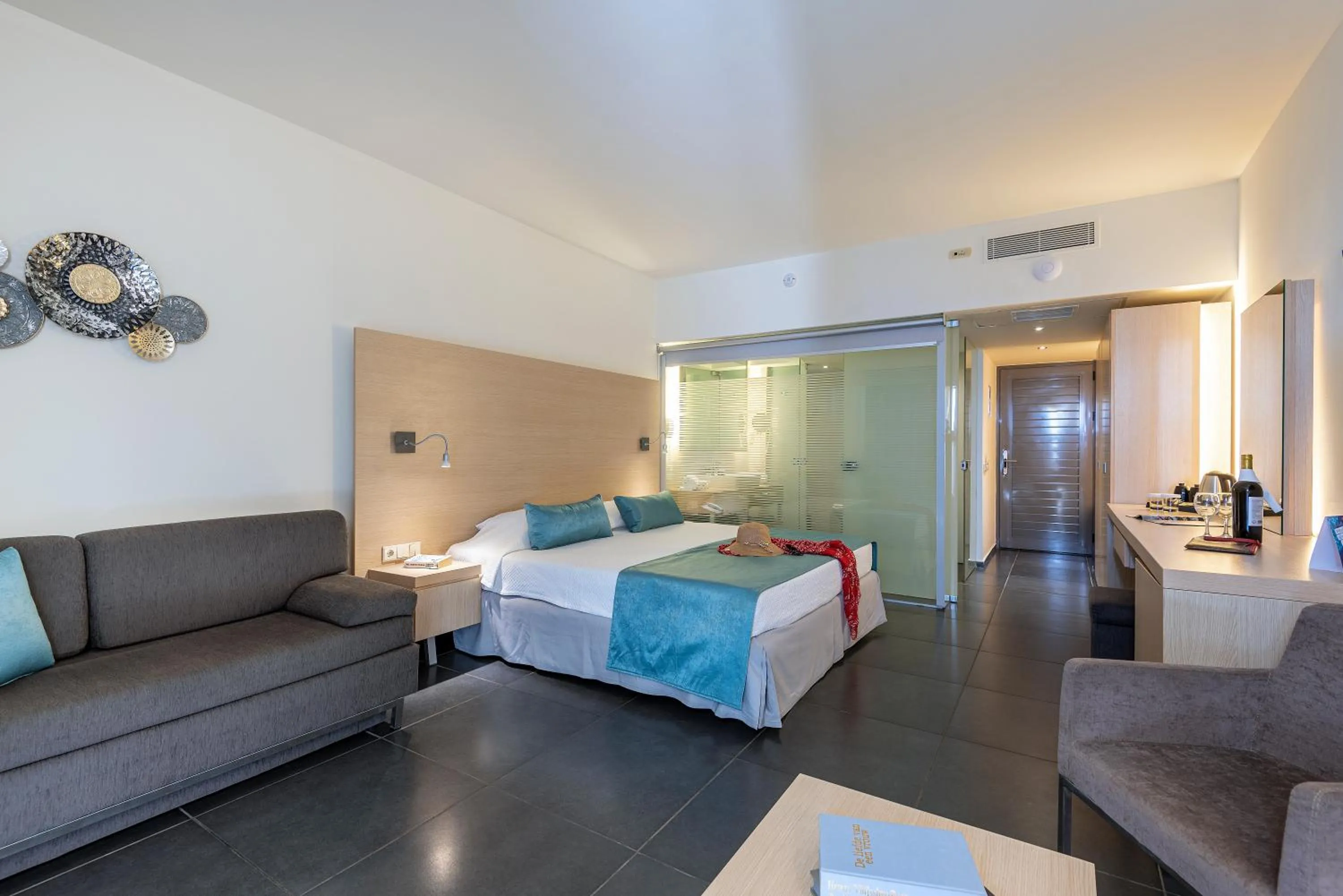 Photo of the whole room, Bed in Atlantica Mikri Poli Kos