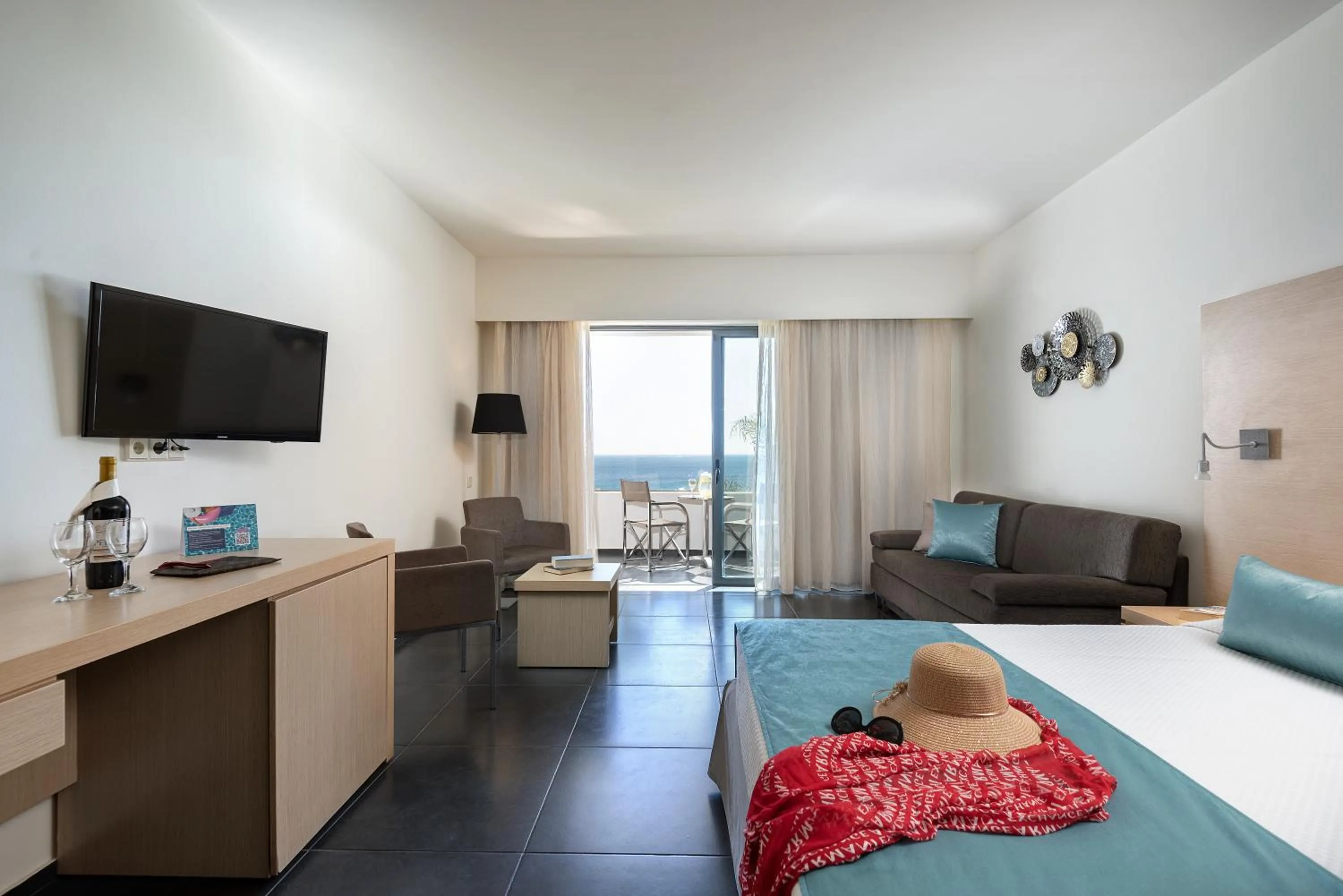 Photo of the whole room, Bed in Atlantica Mikri Poli Kos