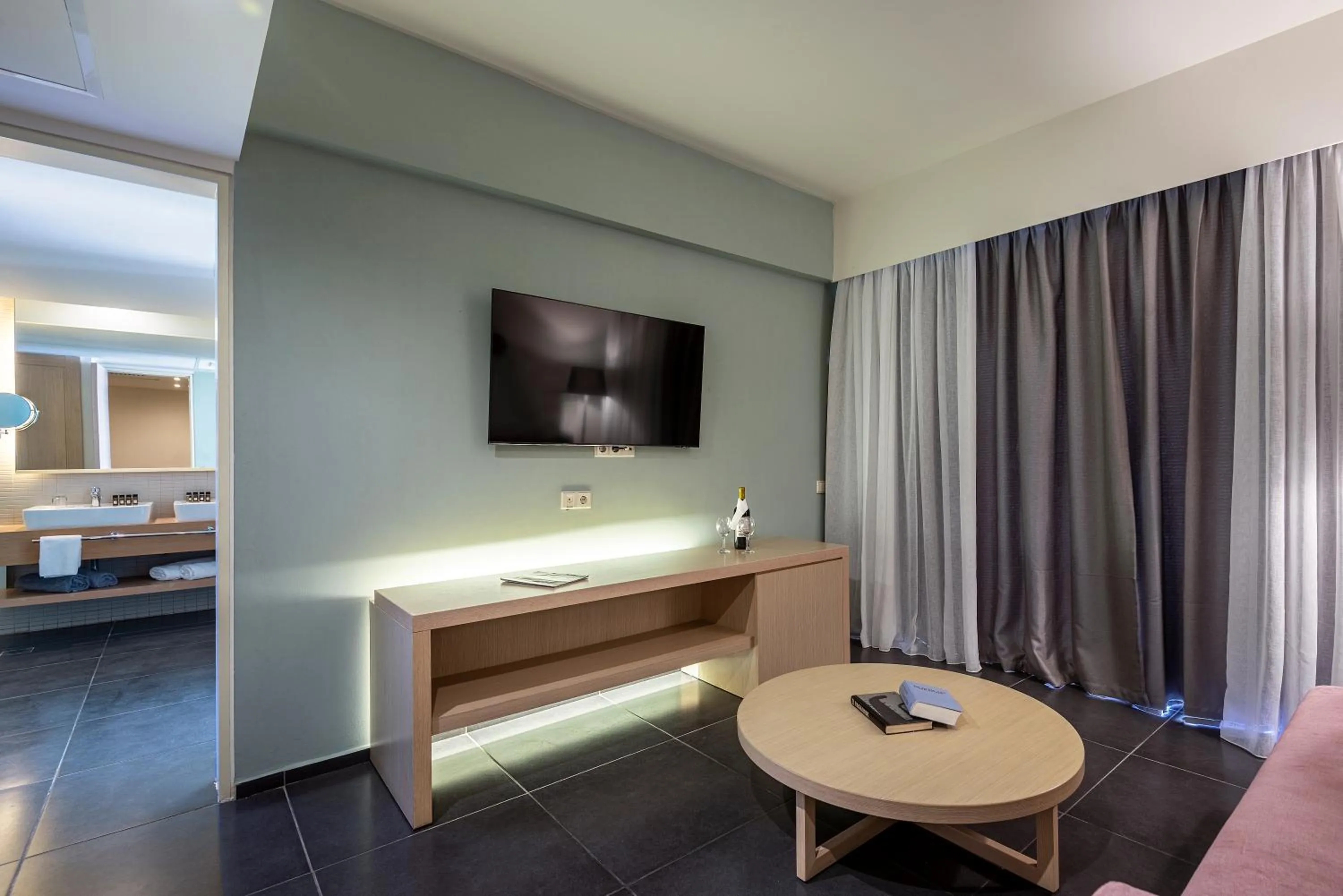 Photo of the whole room, Bed in Atlantica Mikri Poli Kos