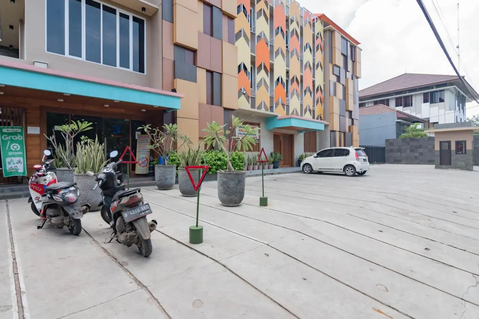 Property building in Sans Hotel Budaya Cirebon Property building in Sans Hotel Budaya Cirebon