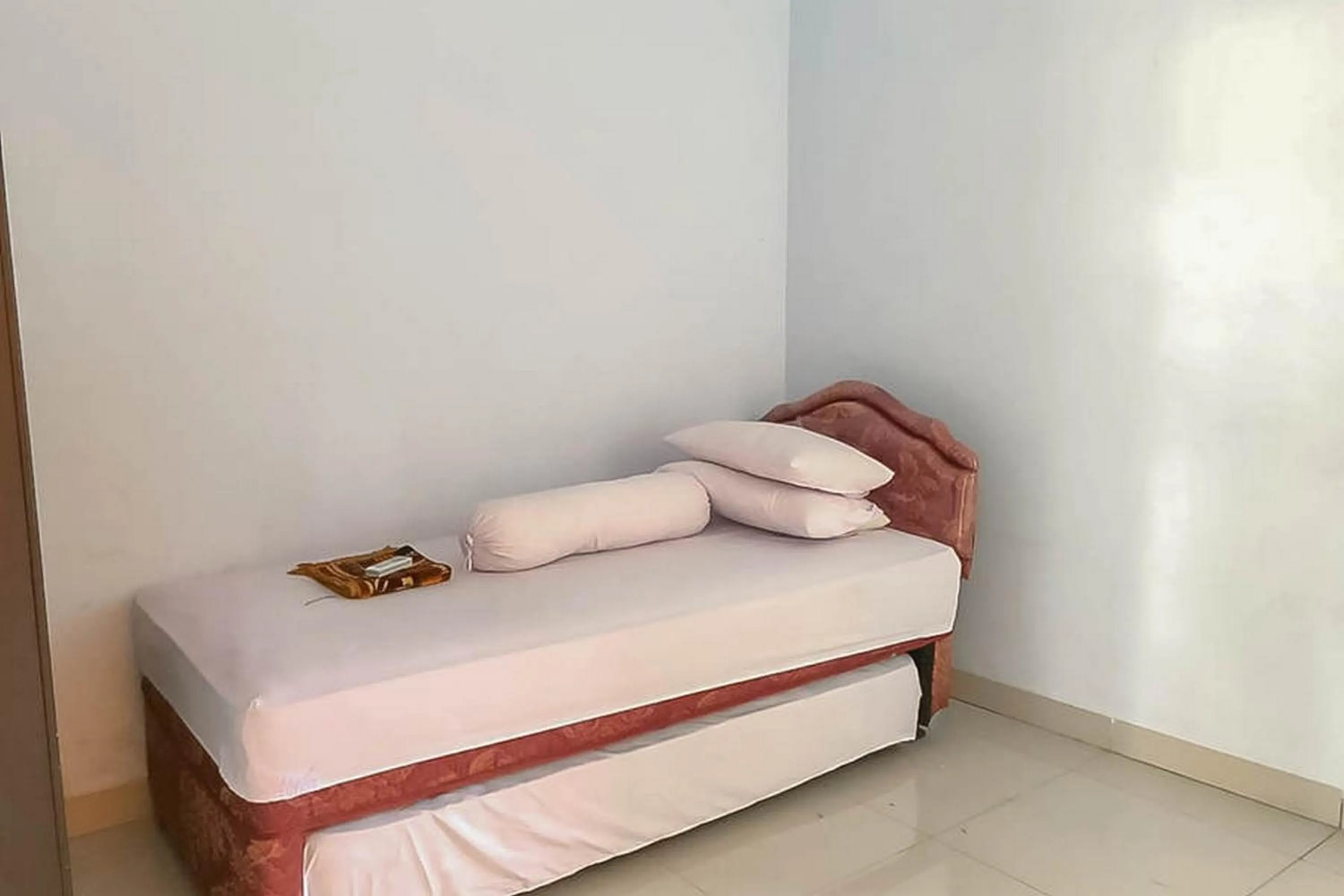 Bed in Taman Wisata Siwalk Cottage Syariah RedPartner