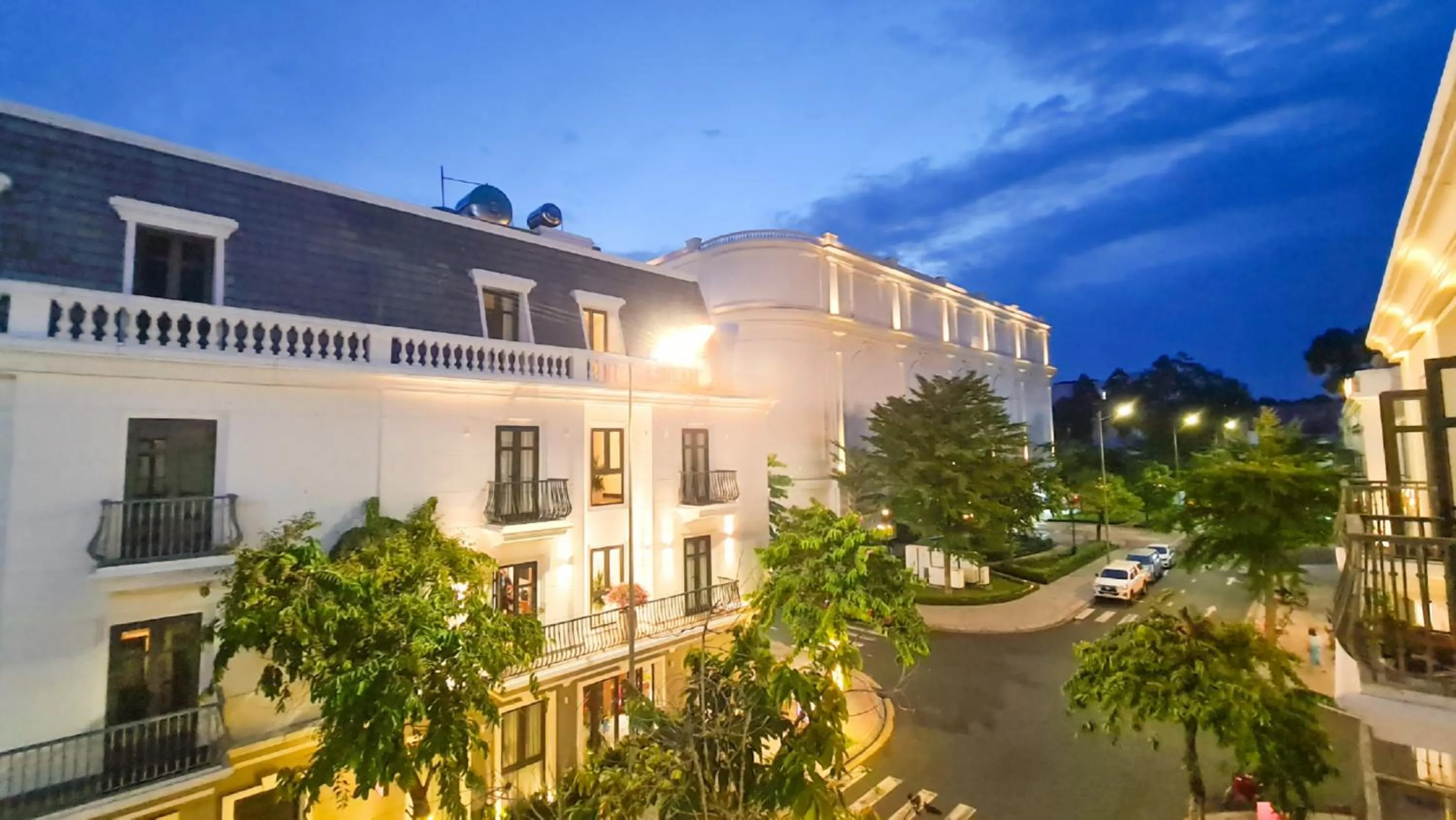 Street view in THƯ LÊ Hotel