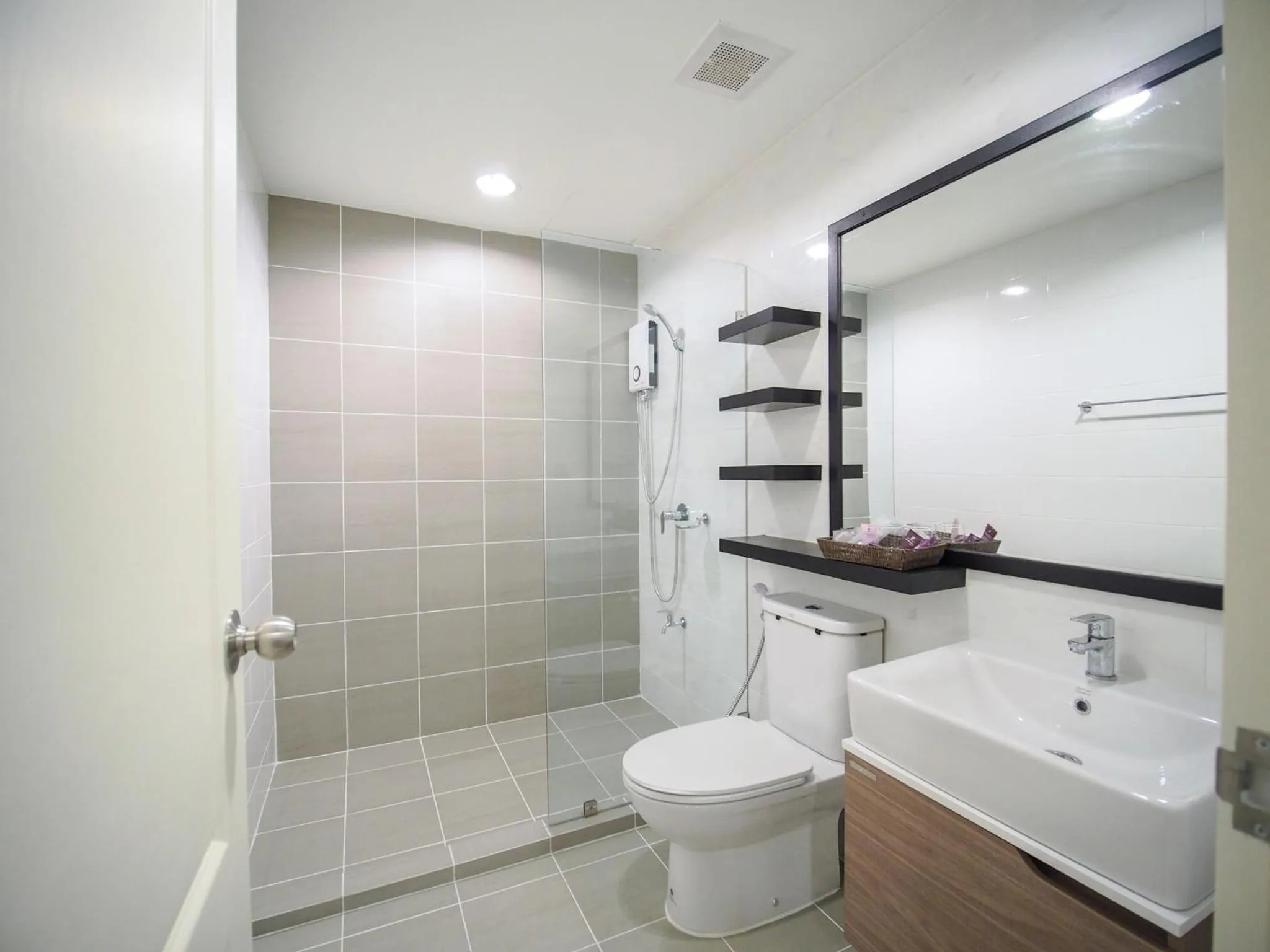 Shower in Fortune Courtyard Khao Yai Hotel Official