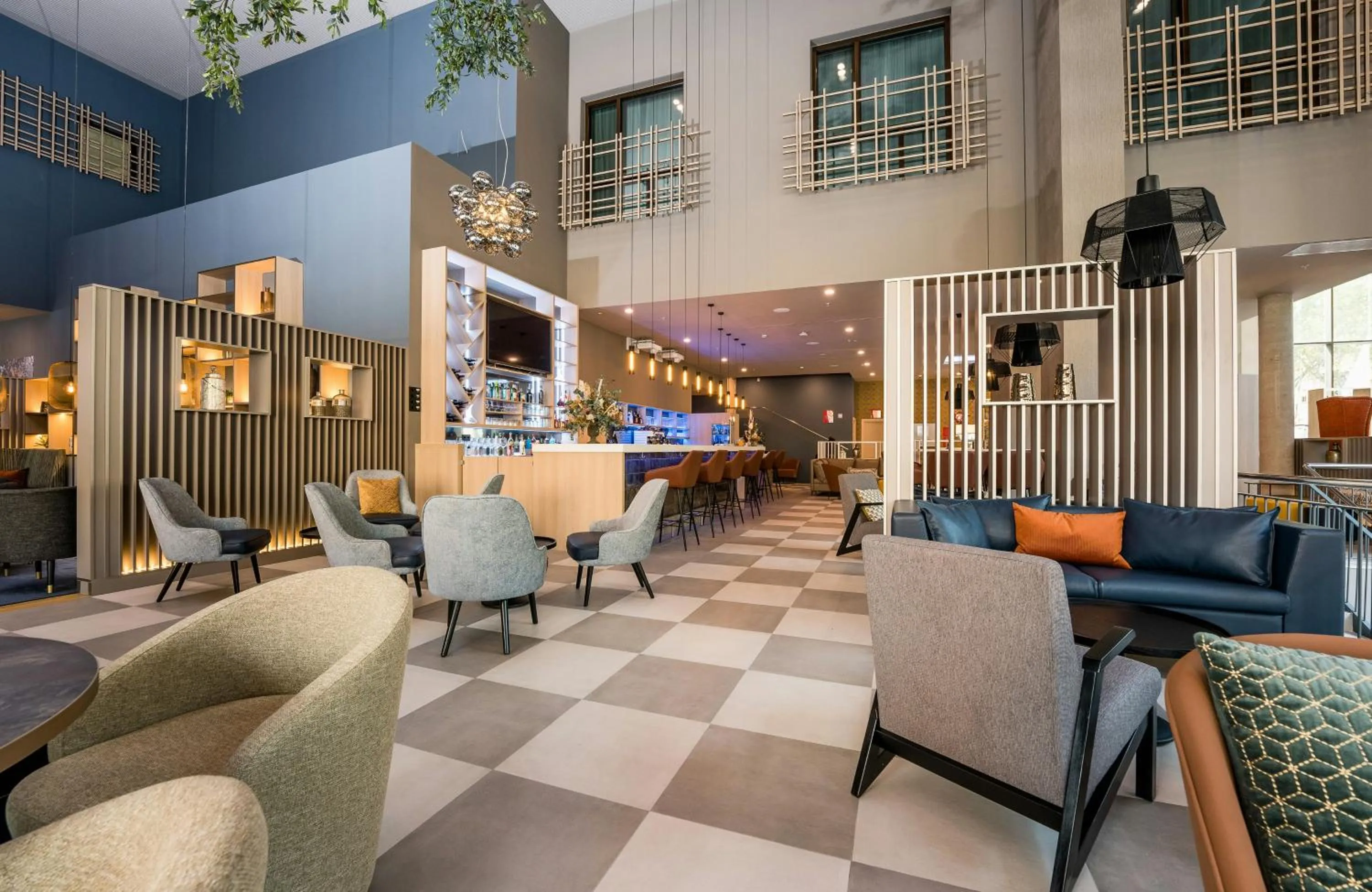 Lounge or bar in Leonardo Royal Hotel Barcelona Fira