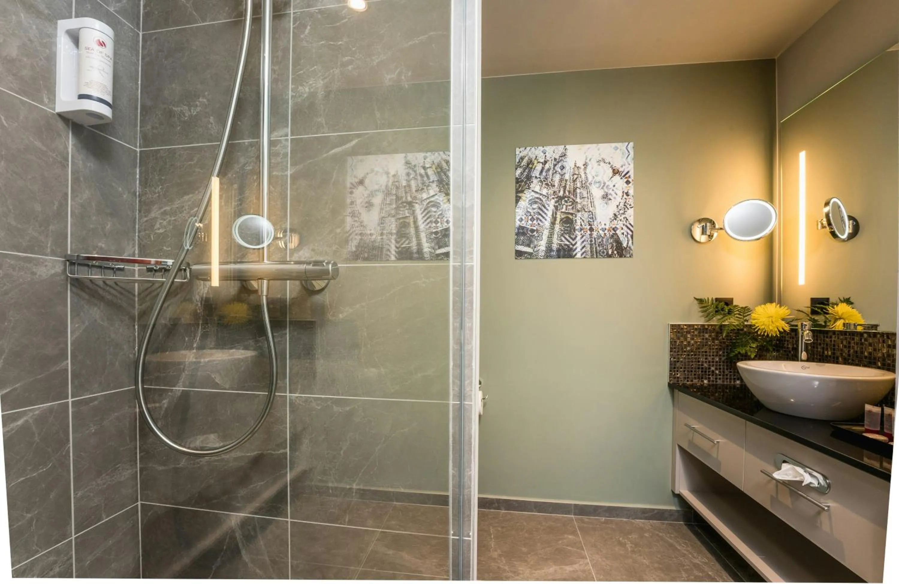 Bathroom in Leonardo Royal Hotel Barcelona Fira