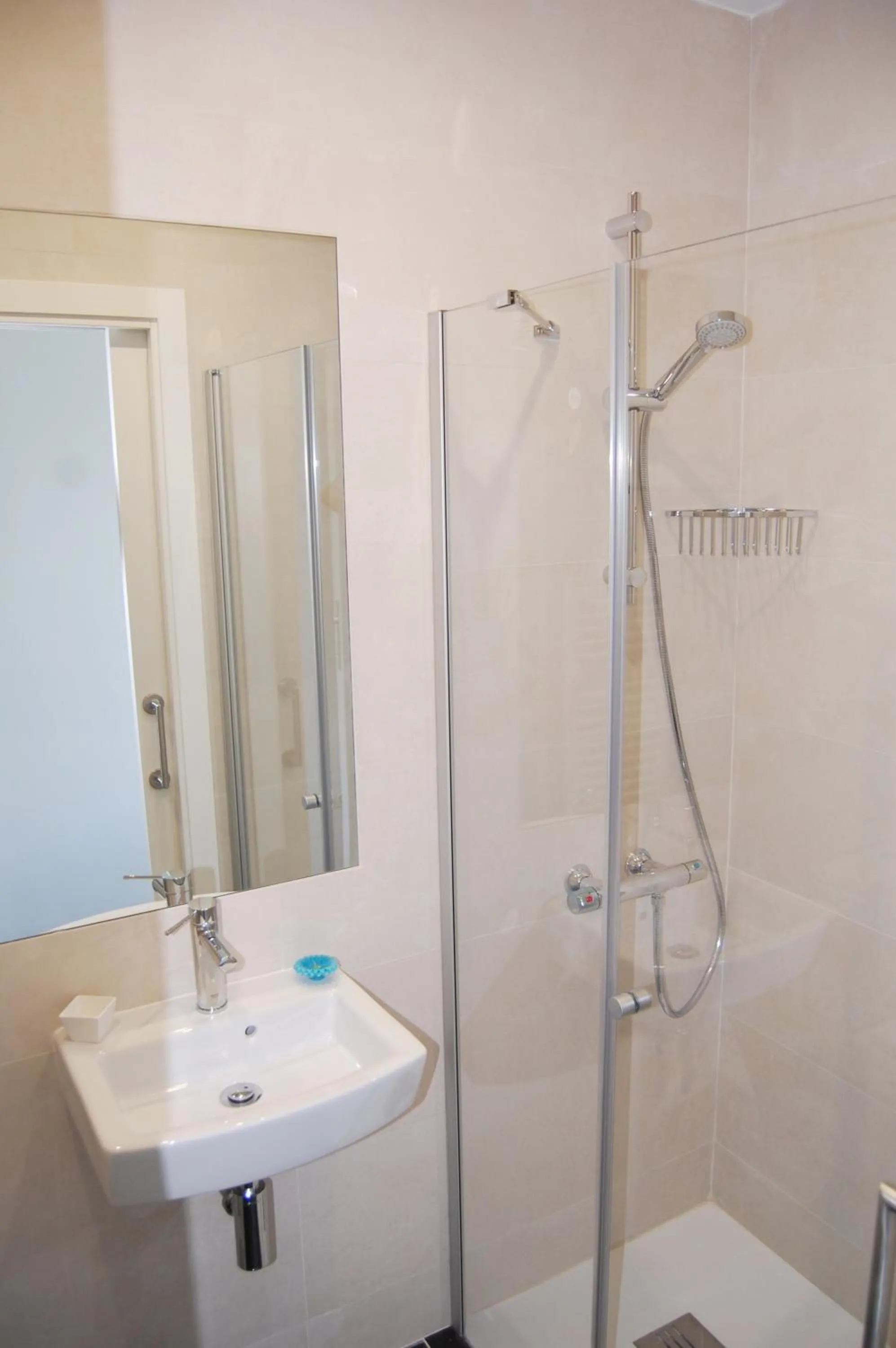 Bathroom in Hostal Tres Campanas