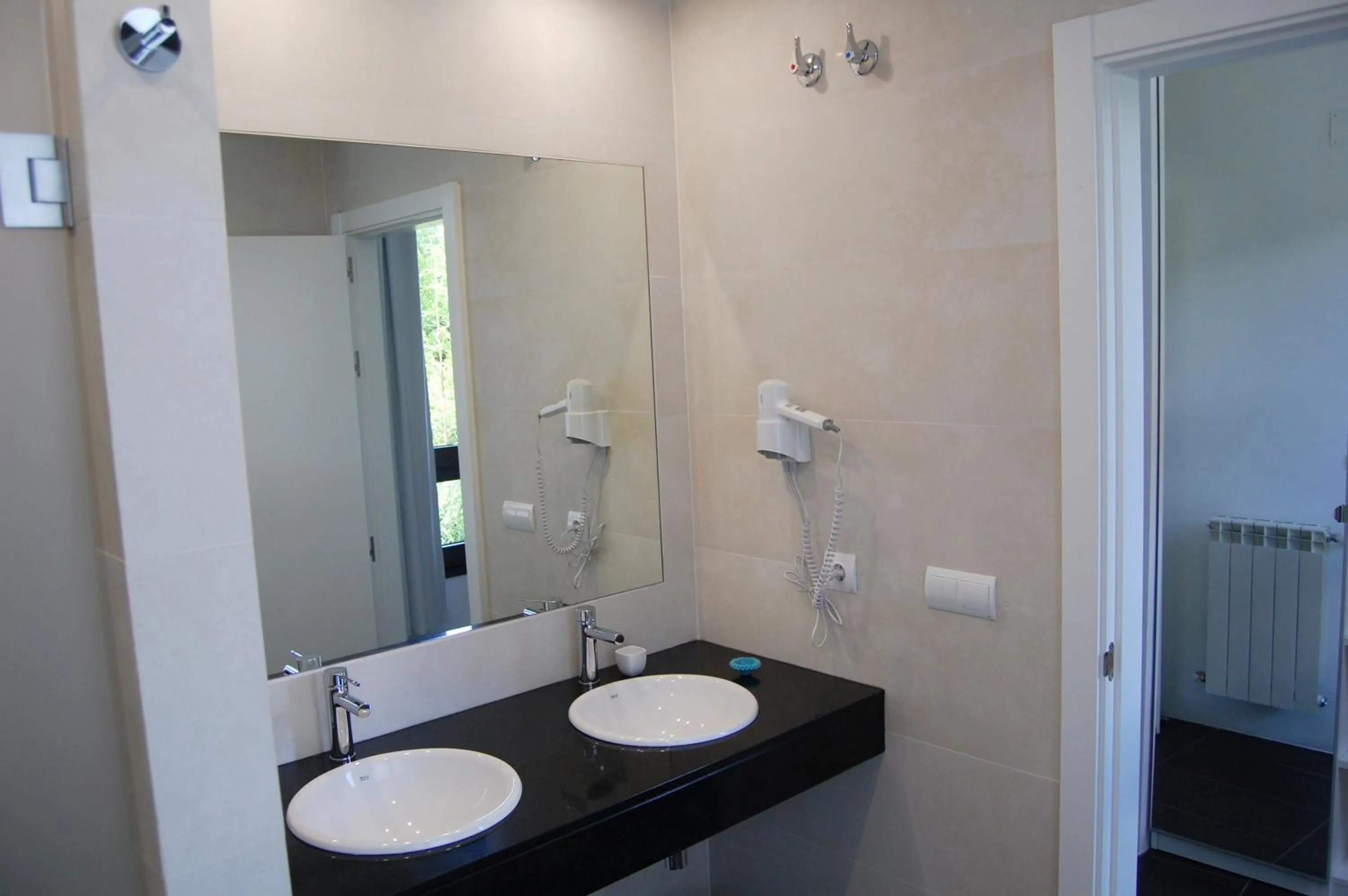 Bathroom in Hostal Tres Campanas