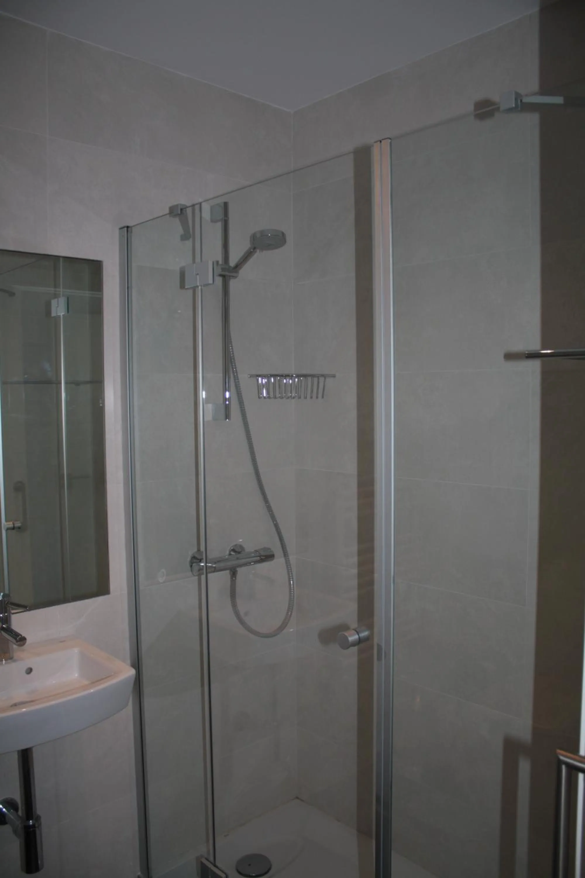 Shower in Hostal Tres Campanas